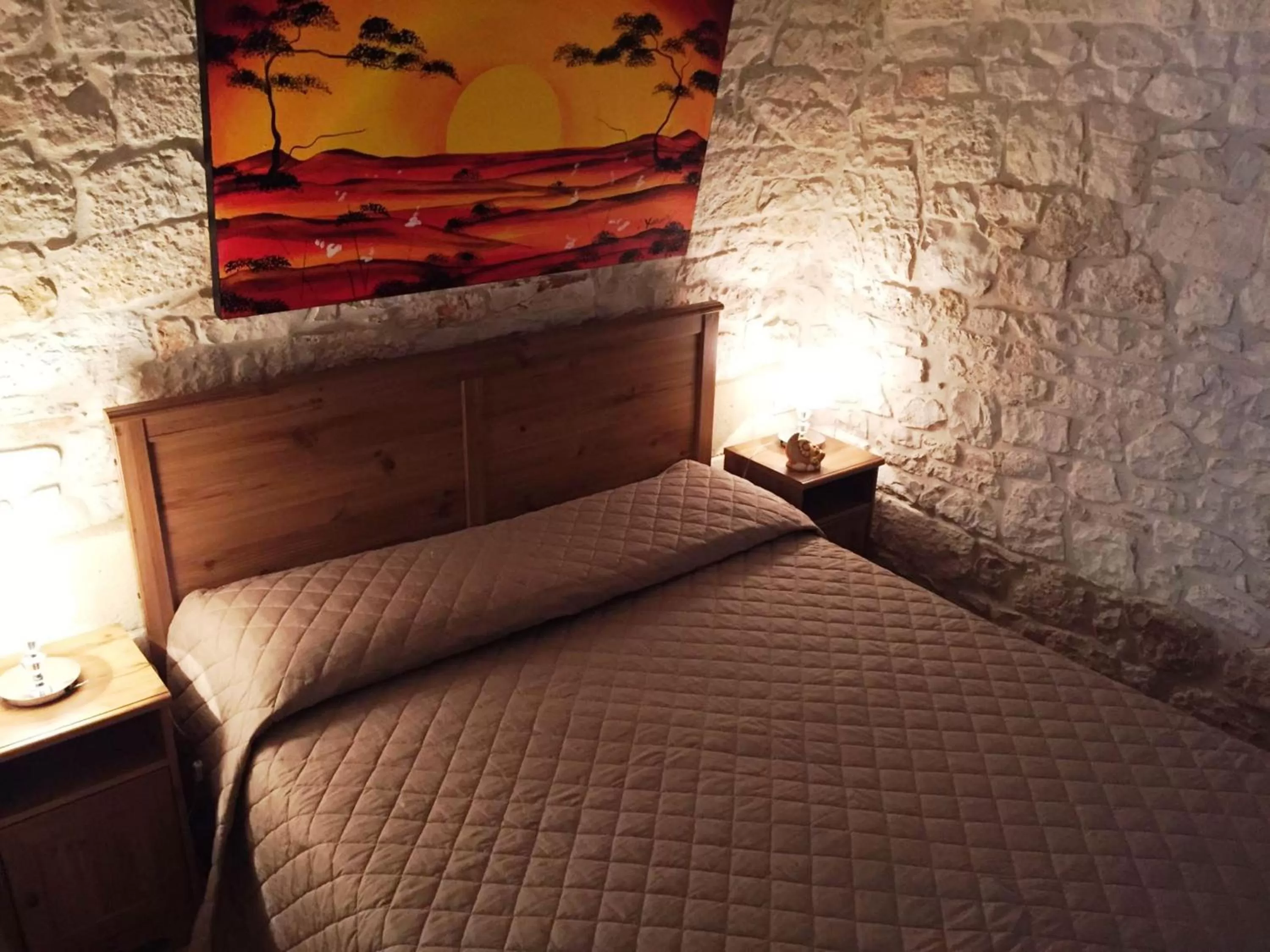 Photo of the whole room, Bed in La Rosa Blu 2