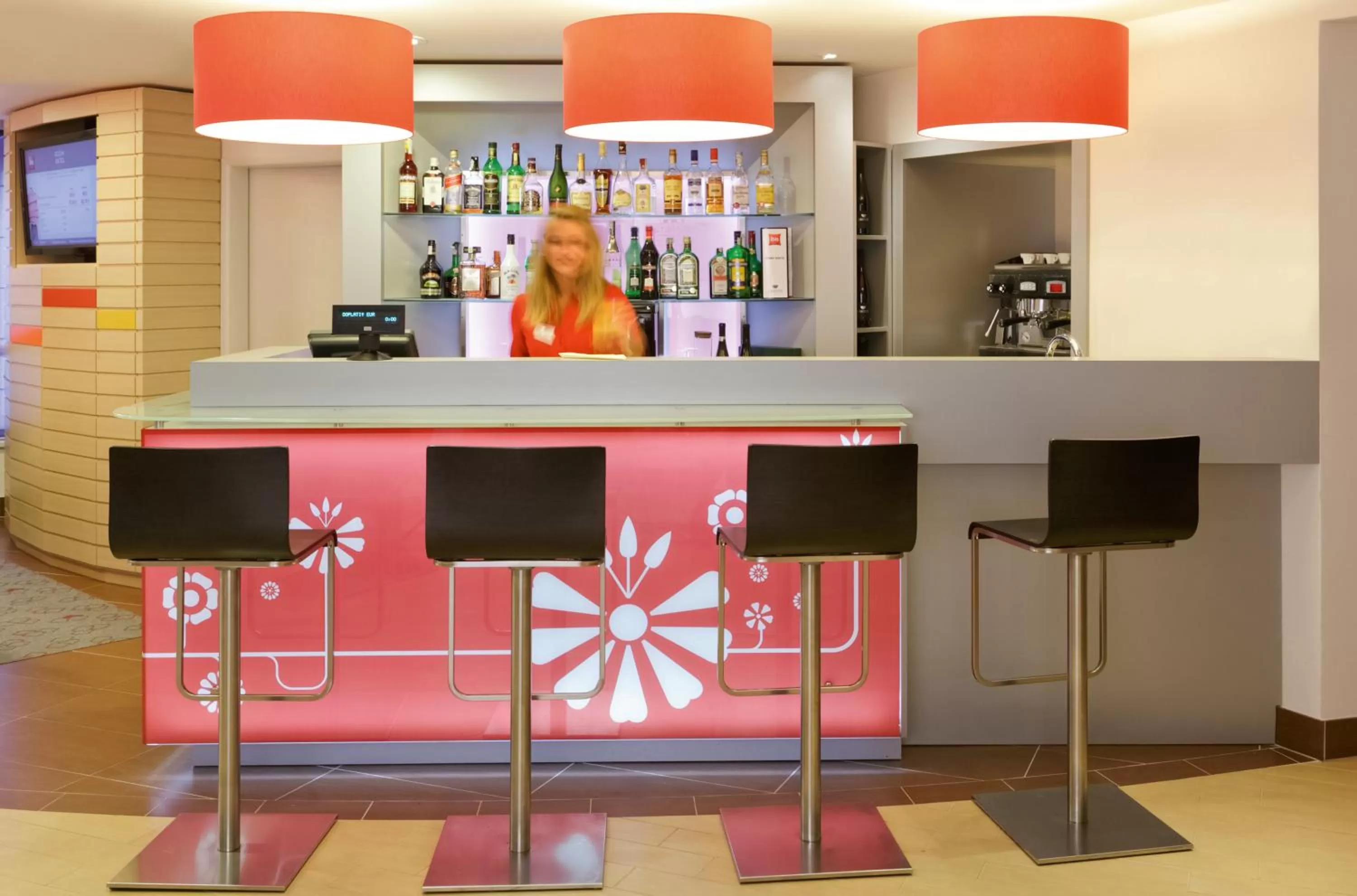 Lounge or bar in Ibis Bratislava Centrum