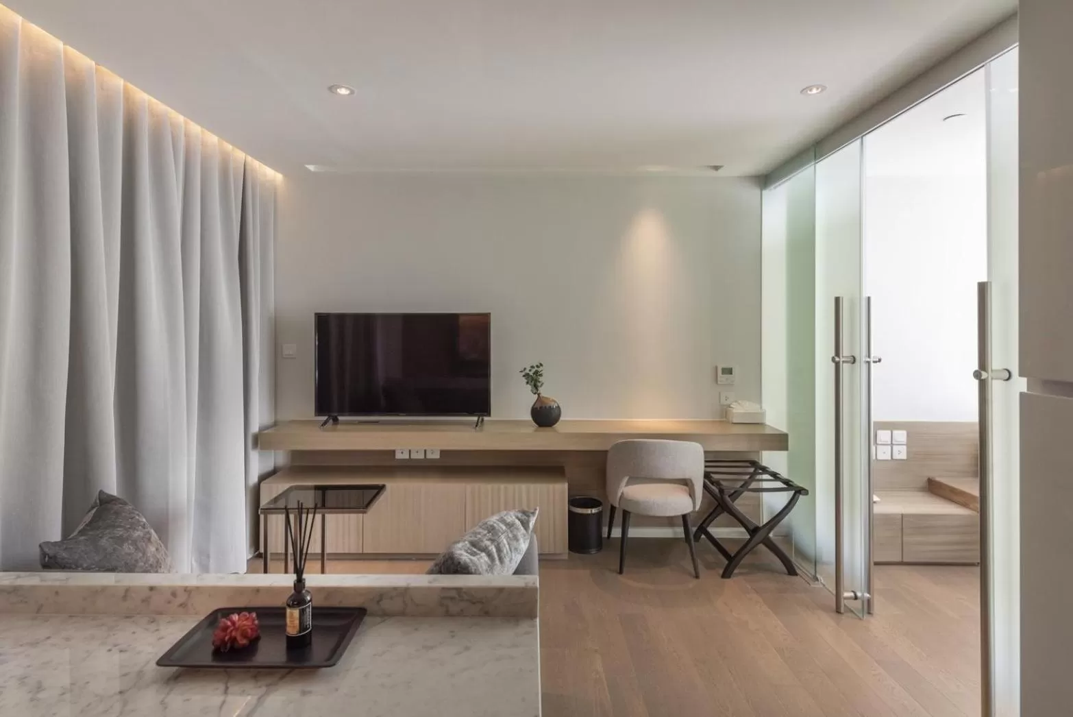 Living room in ashley hotel bkk