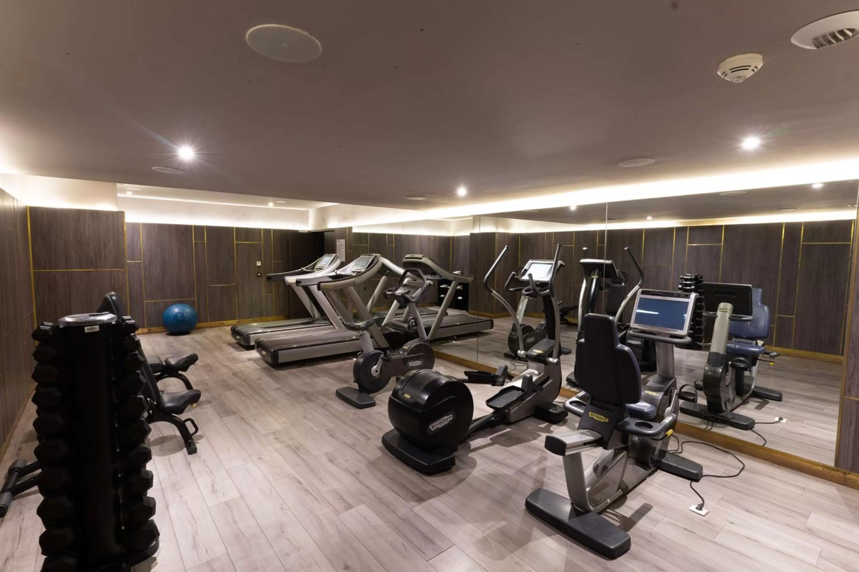Fitness centre/facilities in Radisson Blu Hotel Casablanca City Center
