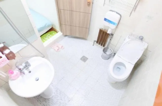 Toilet in Naru Hostel Korea