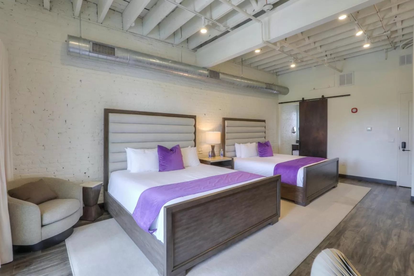 Bed in Studio 154 Hotel