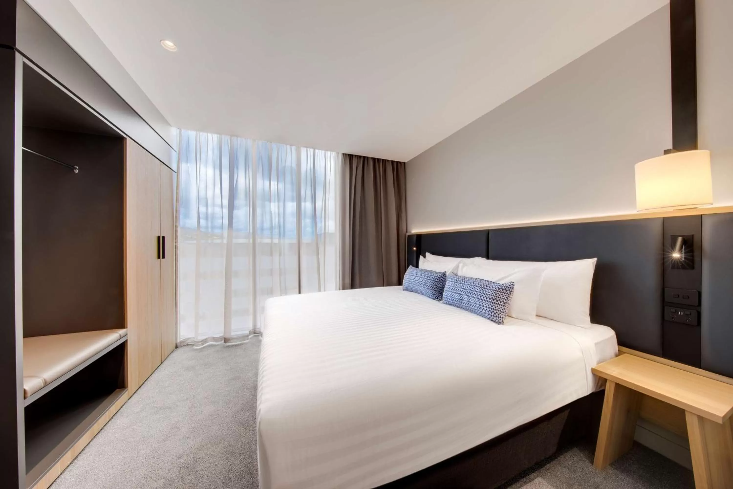 Photo of the whole room, Bed in Vibe Hotel Hobart