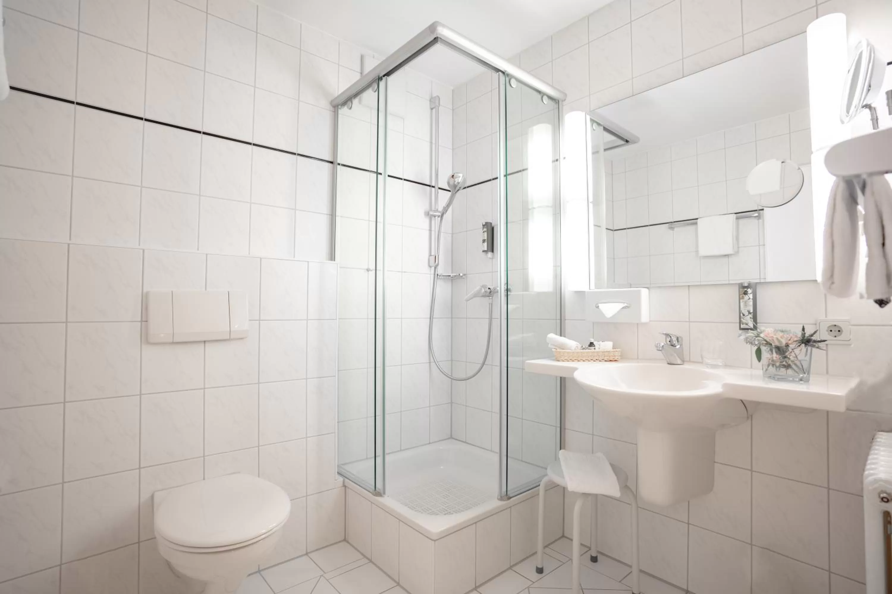 Shower in Parkhotel St.Leonhard