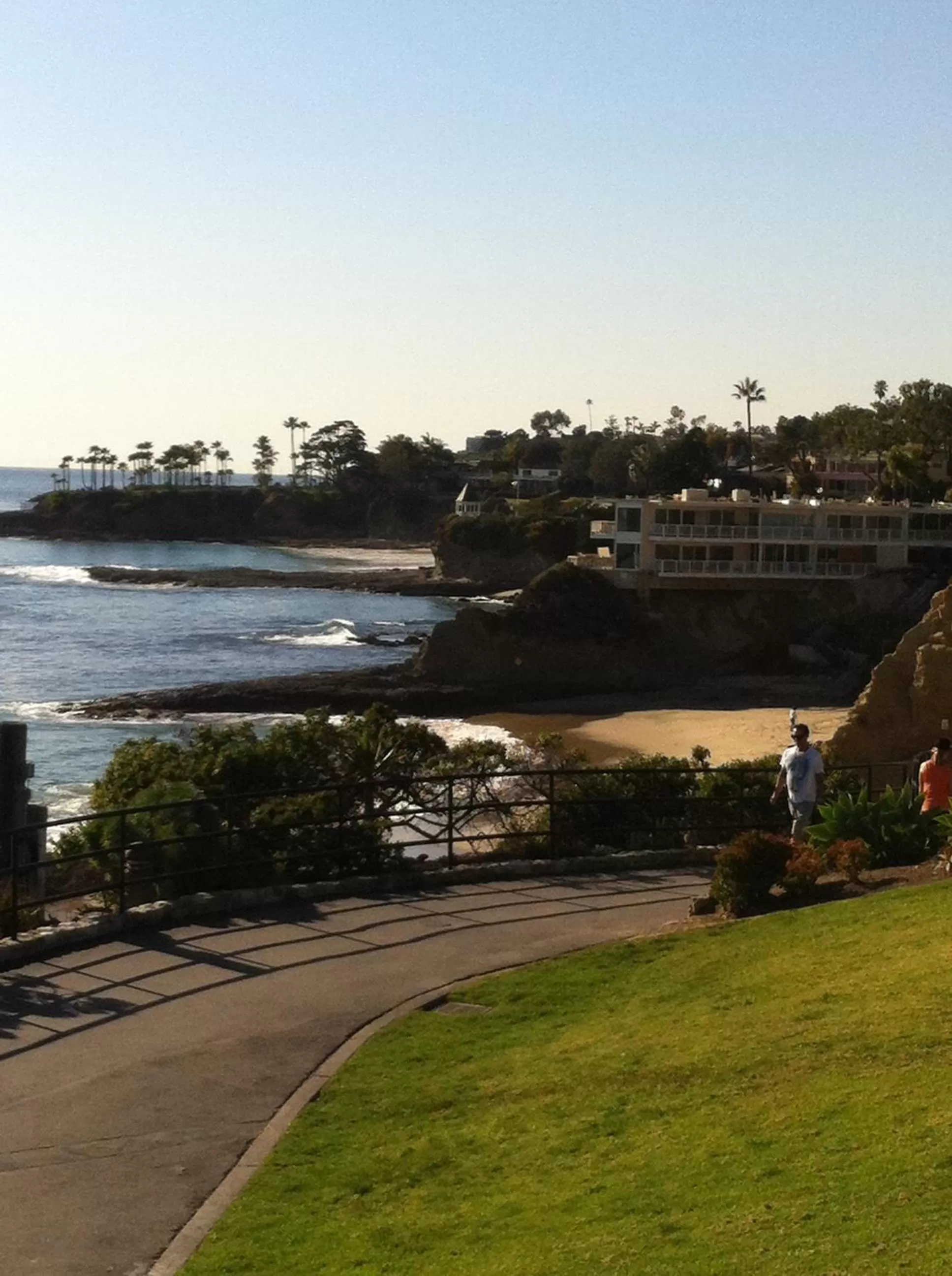 Area and facilities in Laguna Beach House