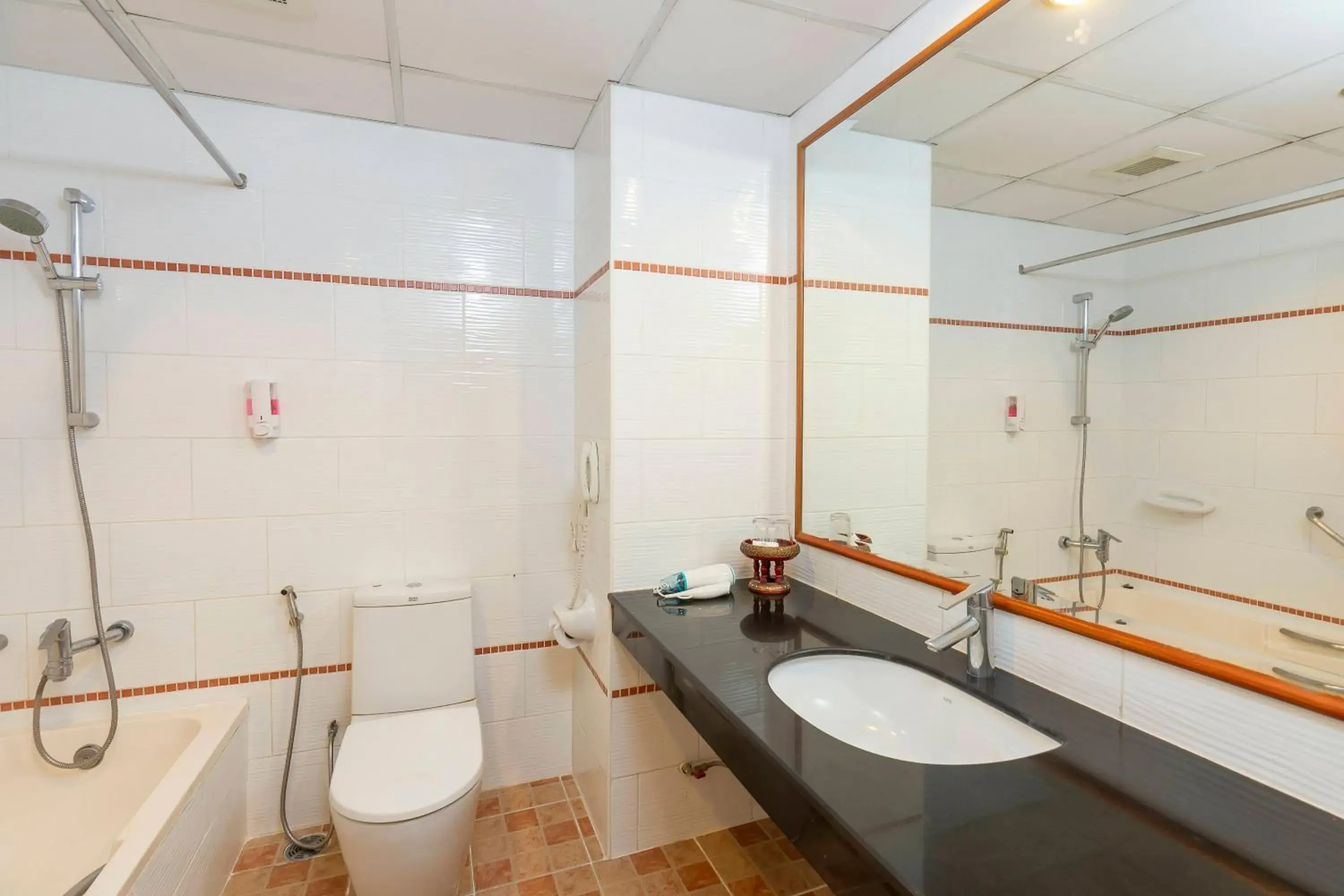 Deluxe Family Room with Pool View - Pets Friendly in Bella Villa Cabana Deluxe Family Room with Pool View - Pets Friendly in Bella Villa Cabana