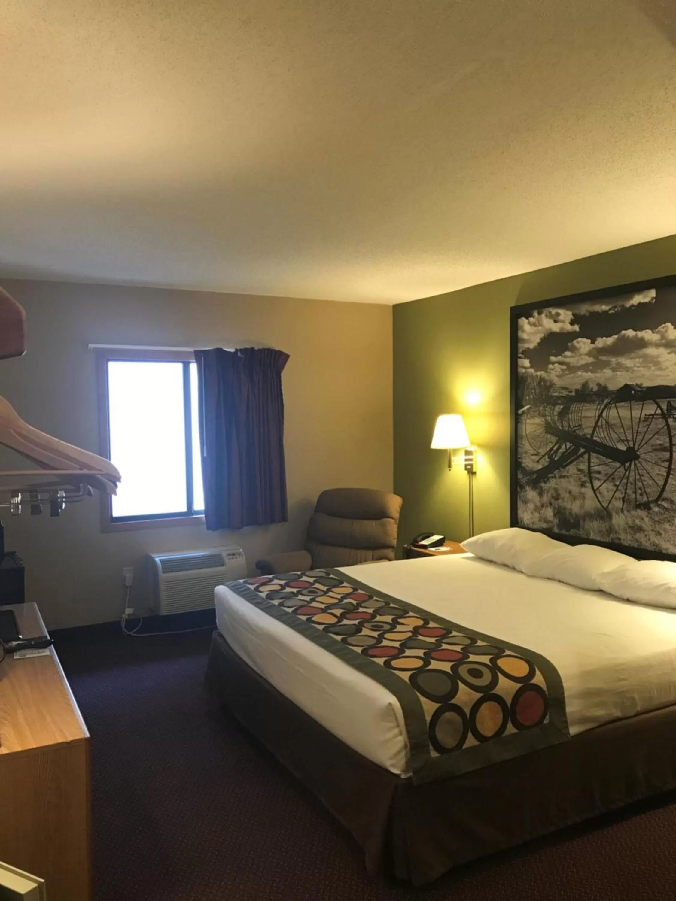 Bed in Super 8 by Wyndham Aberdeen East