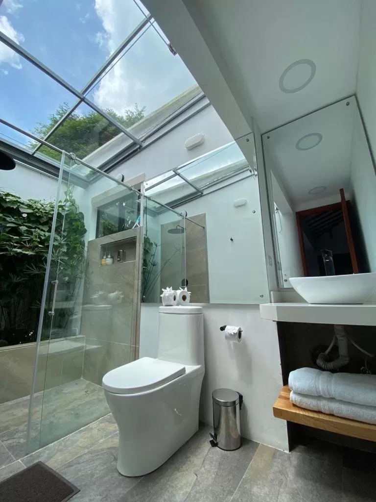 Bathroom in Hotel Chalet El Castillo by Majuva