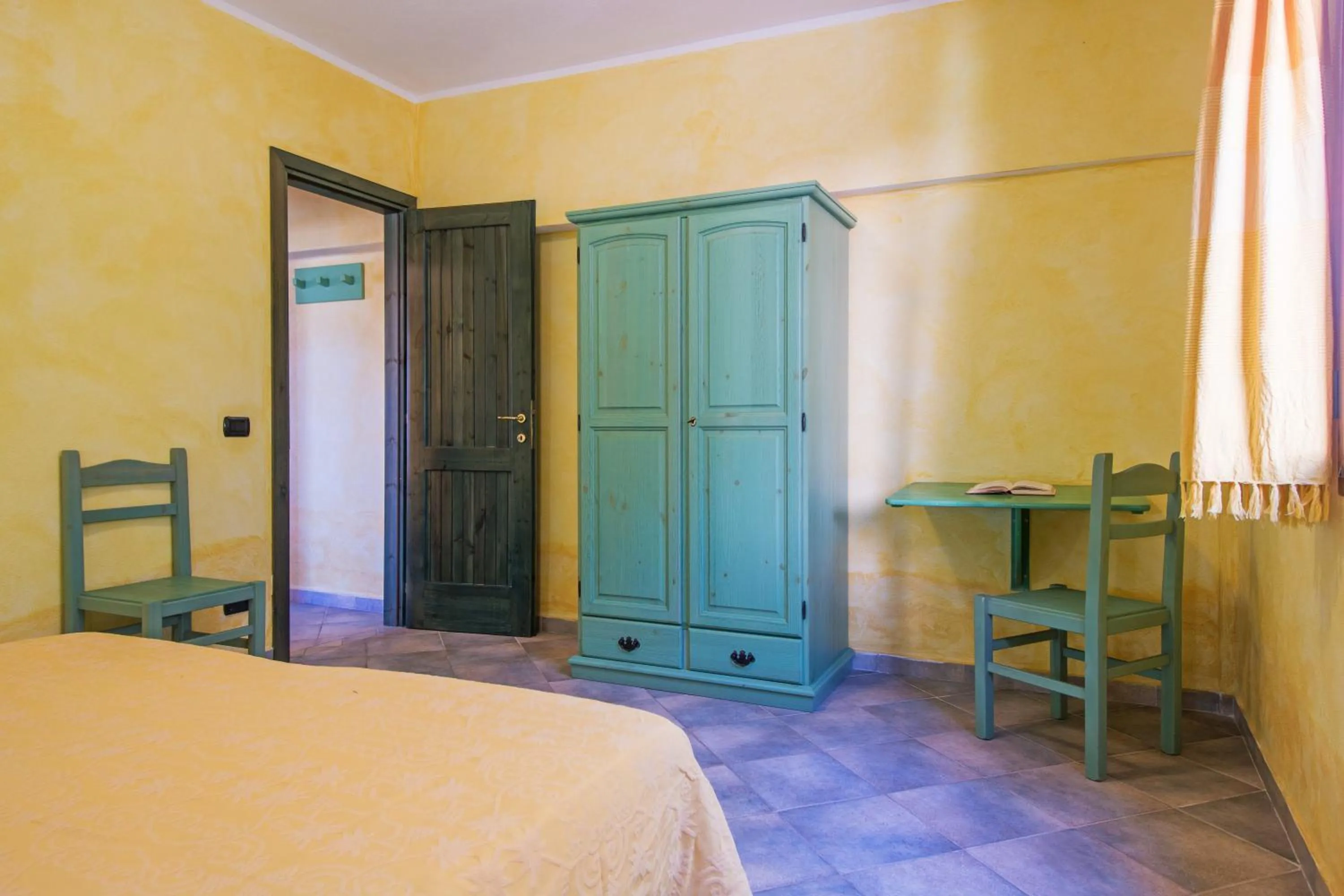 Bedroom, Bed in Albergo Residenziale Gli Ontani