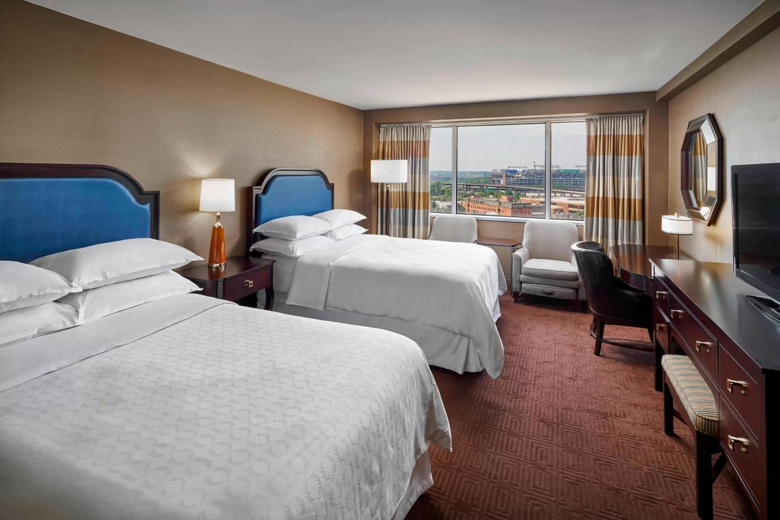 Concierge level, Guest room, 2 Double in Sheraton Inner Harbor Hotel