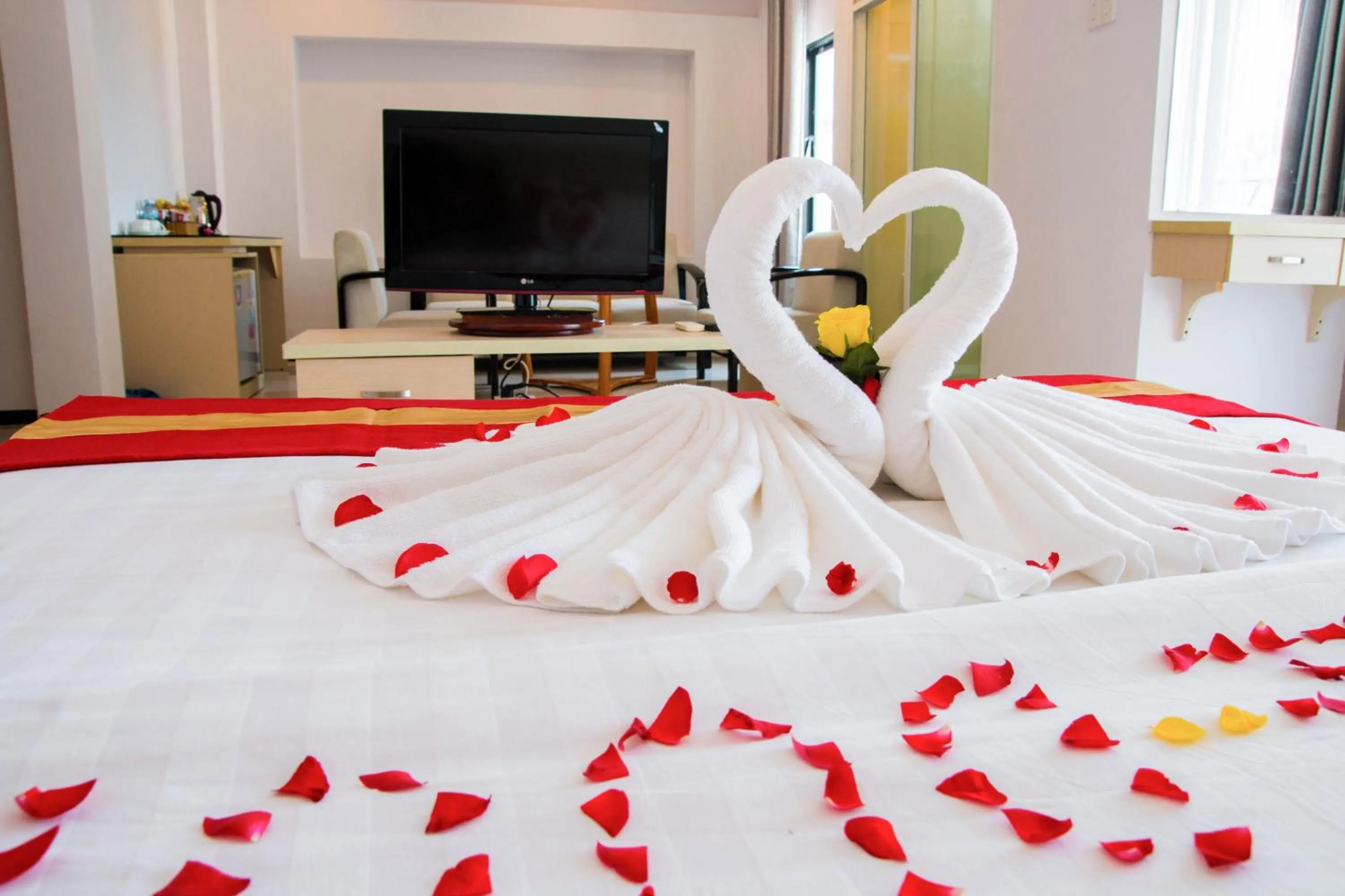 Bed in Le Duong Hotel