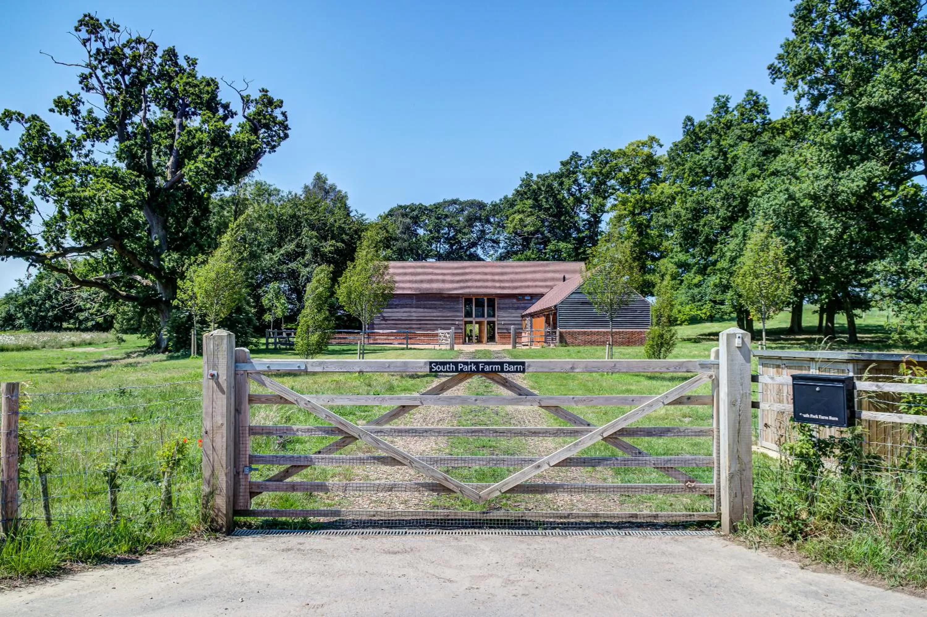 Property building, Garden in South Park Farm Barn