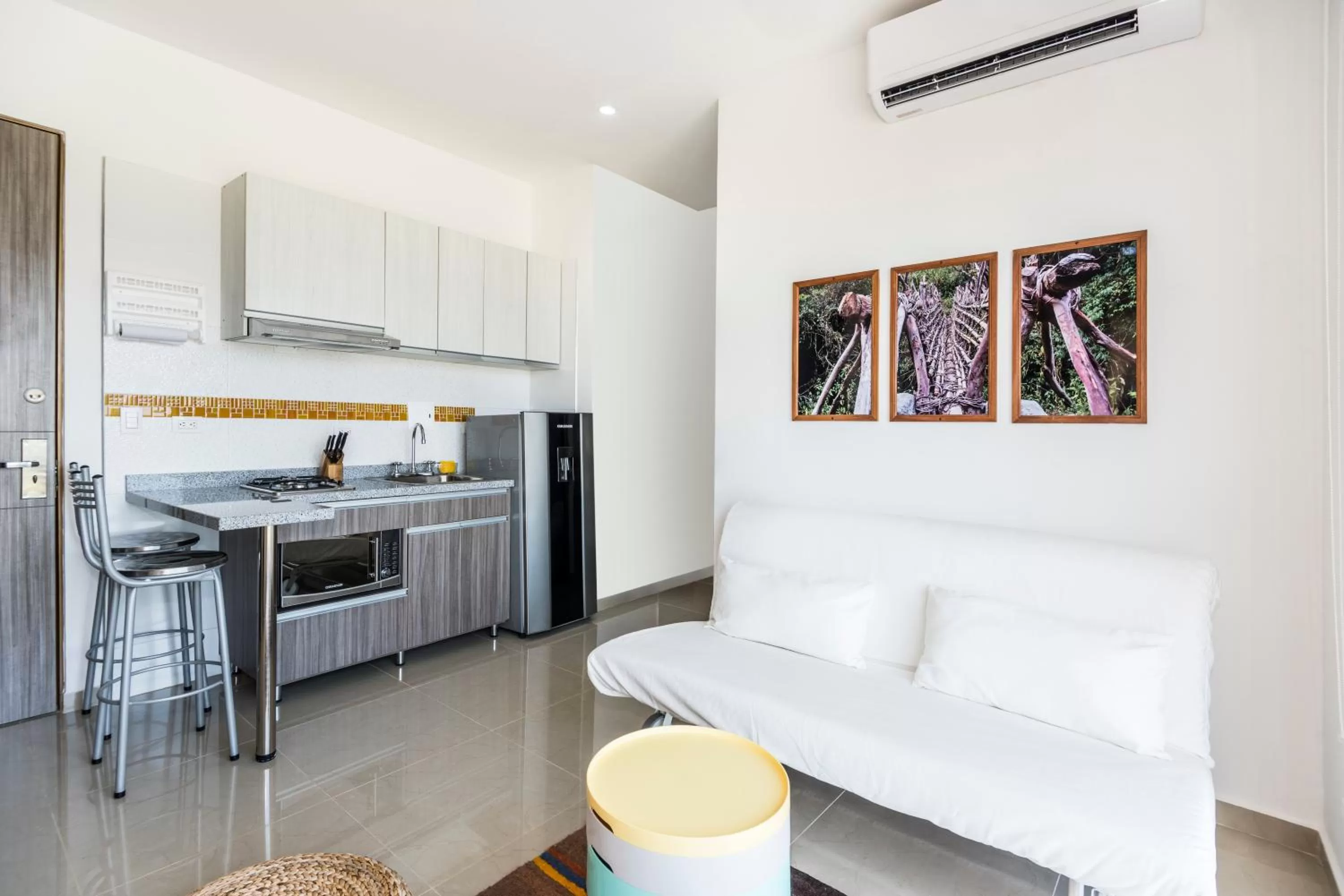 Kitchen or kitchenette in Terrazas Tayrona Travelers Apartamentos y Suites