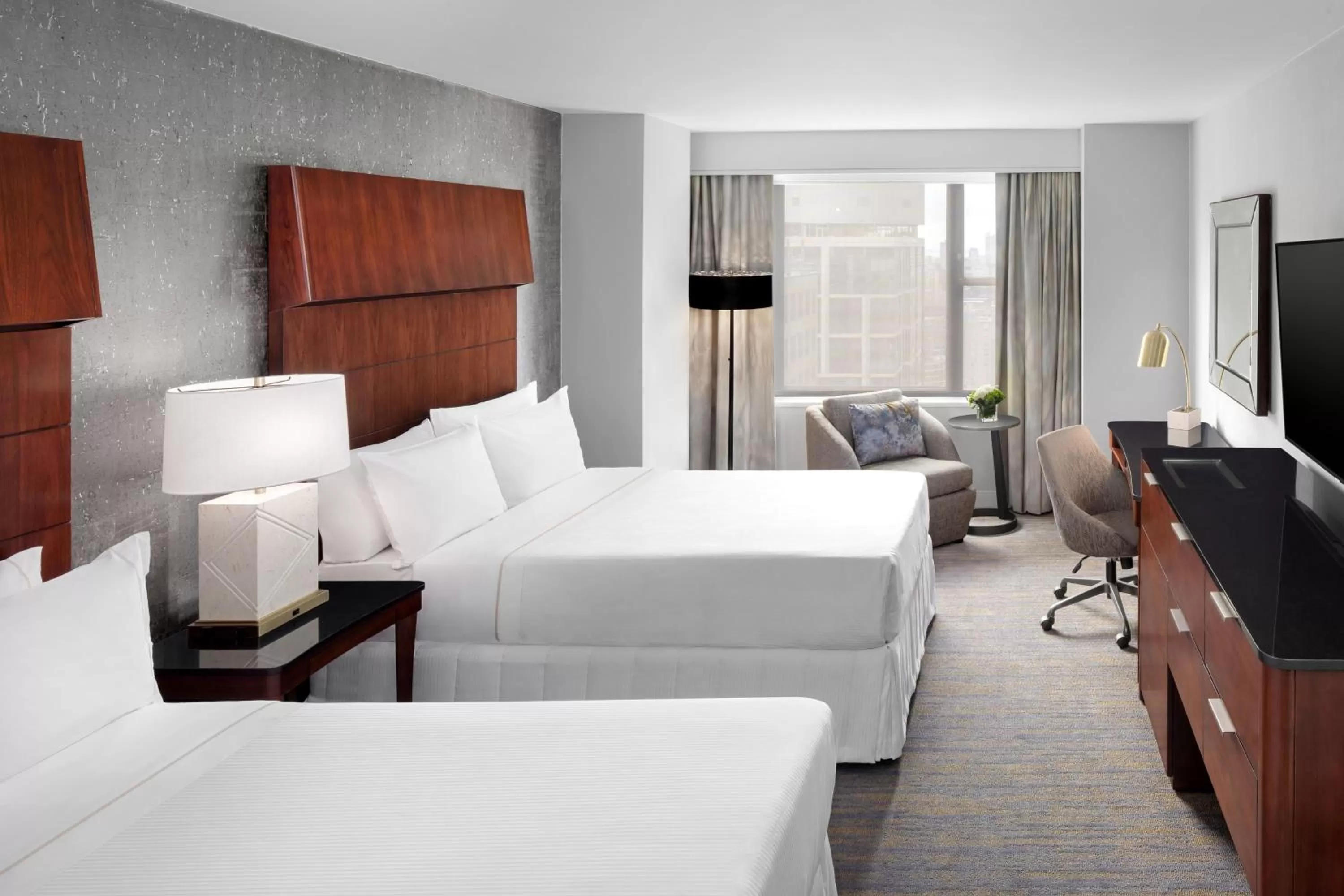 Traditional Double Room with Two Double Beds and Adapted Tub - Mobility Accessible in The Westin New York Grand Central