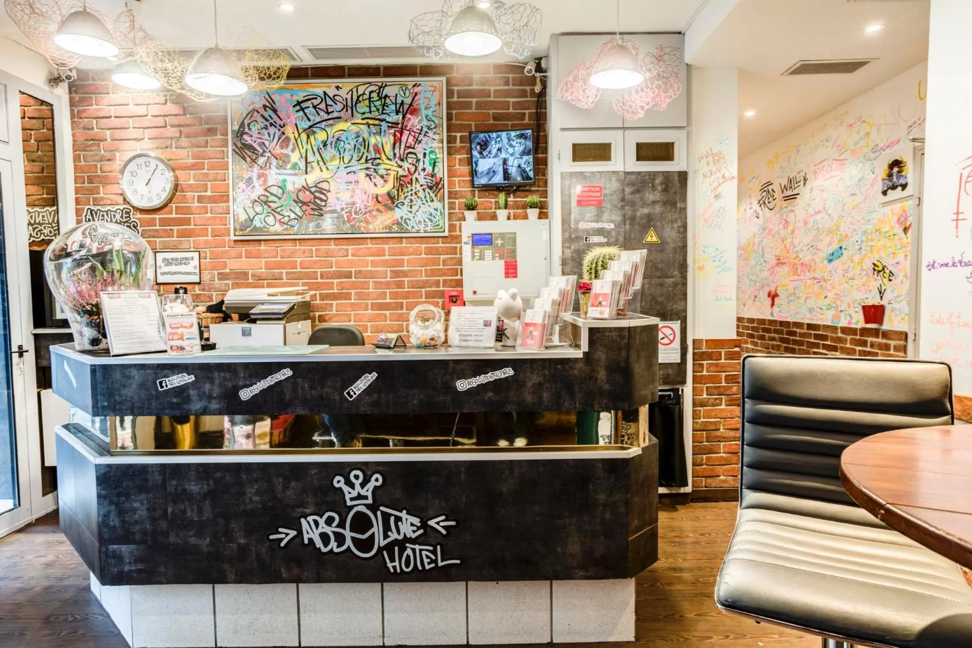 Lobby or reception in Absolute Hotel Paris République