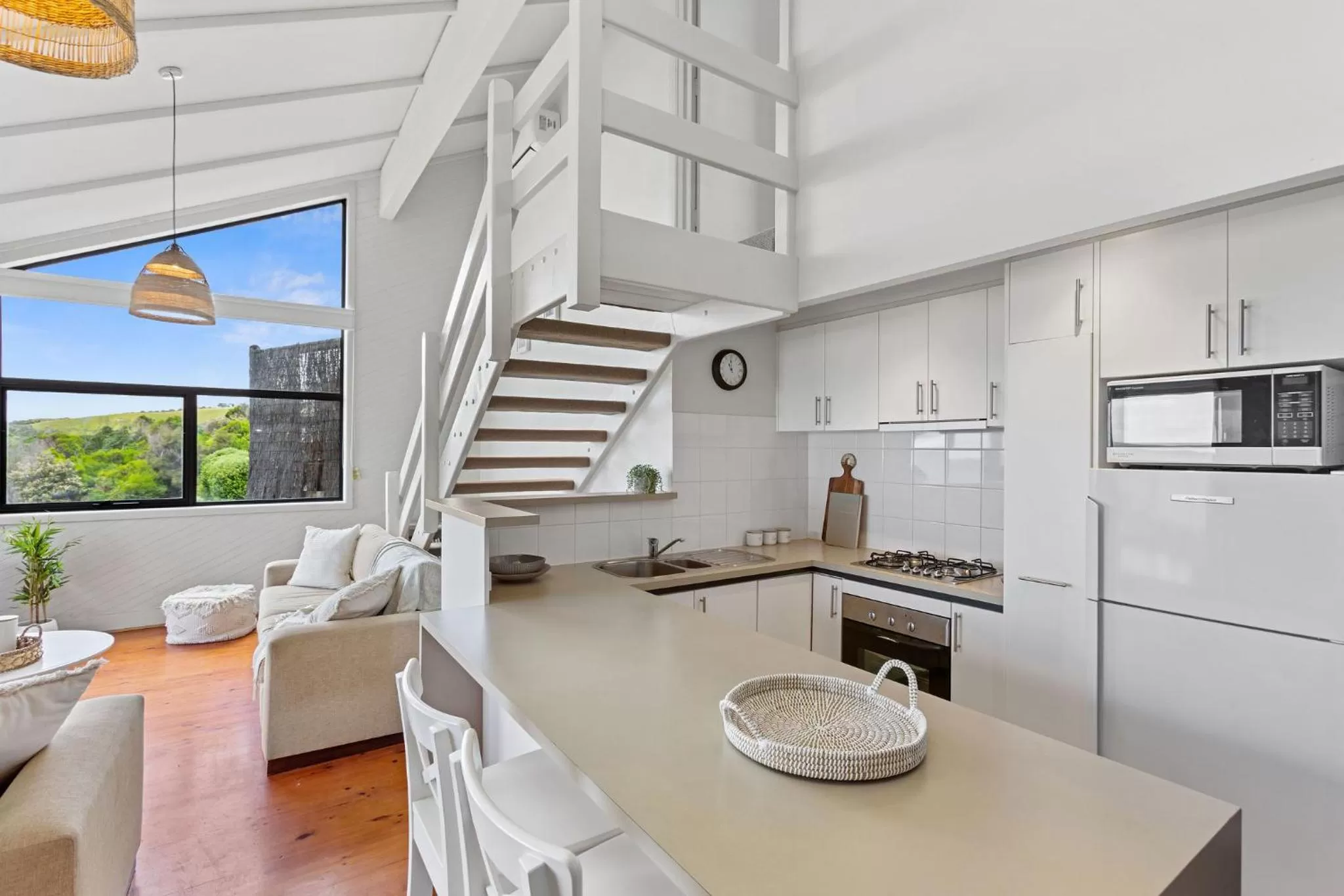 Kitchen/Kitchenette in Whitecrest Eco Apartments Great Ocean Road