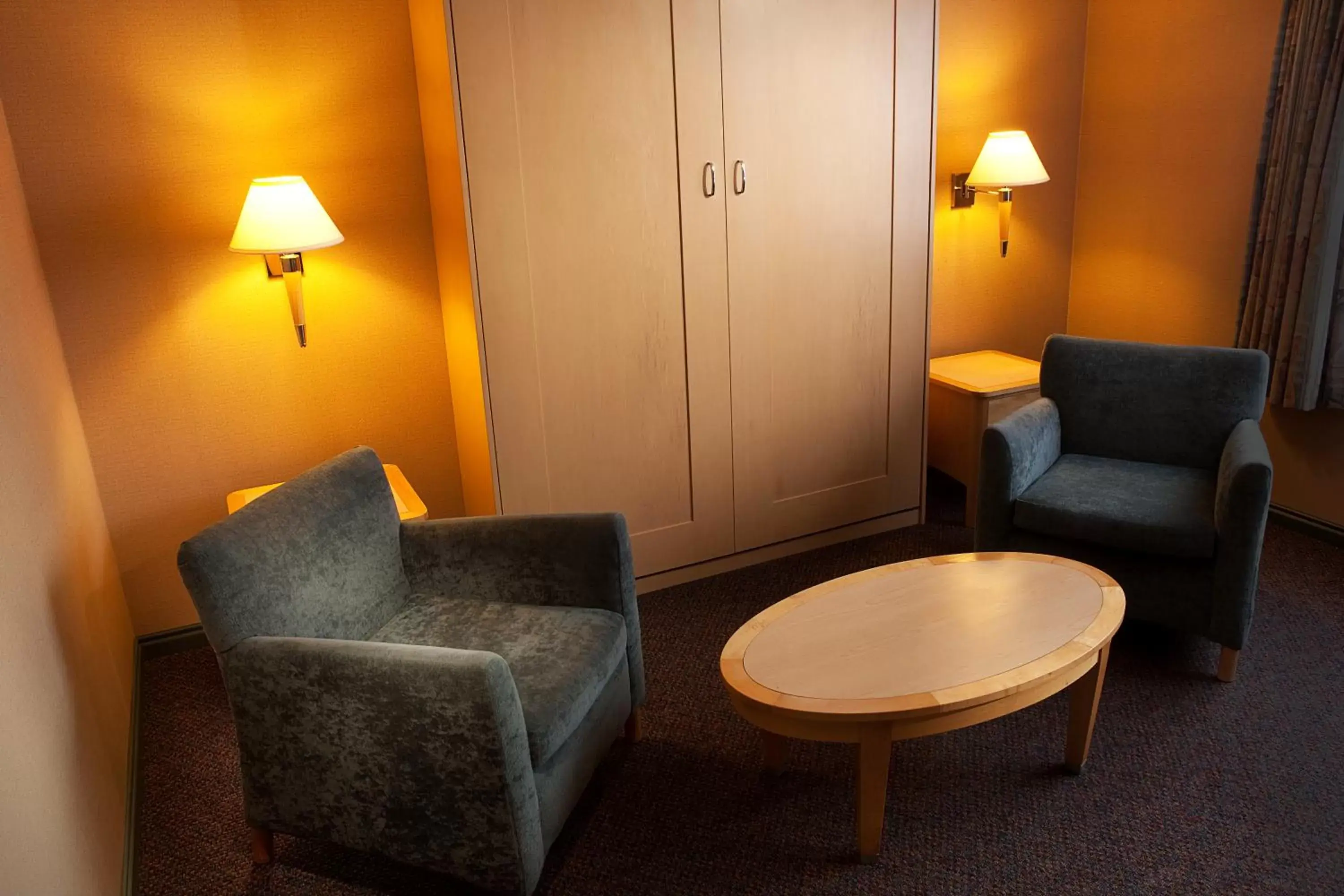 Standard Queen Room in Ramada Plaza by Wyndham Prince George Standard Queen Room in Ramada Plaza by Wyndham Prince George