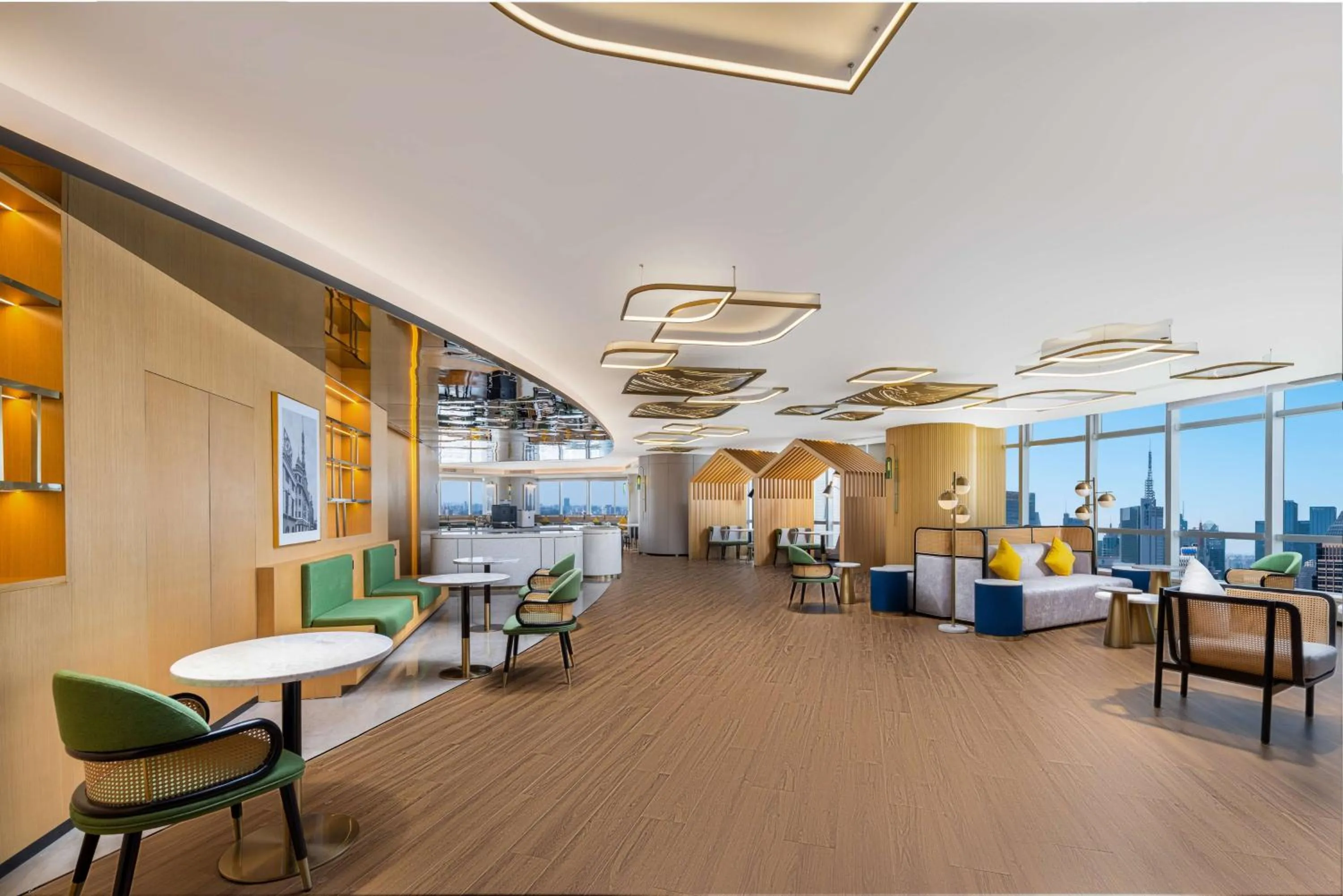 Lounge or bar in Hilton Garden Inn Shanghai Lujiazui