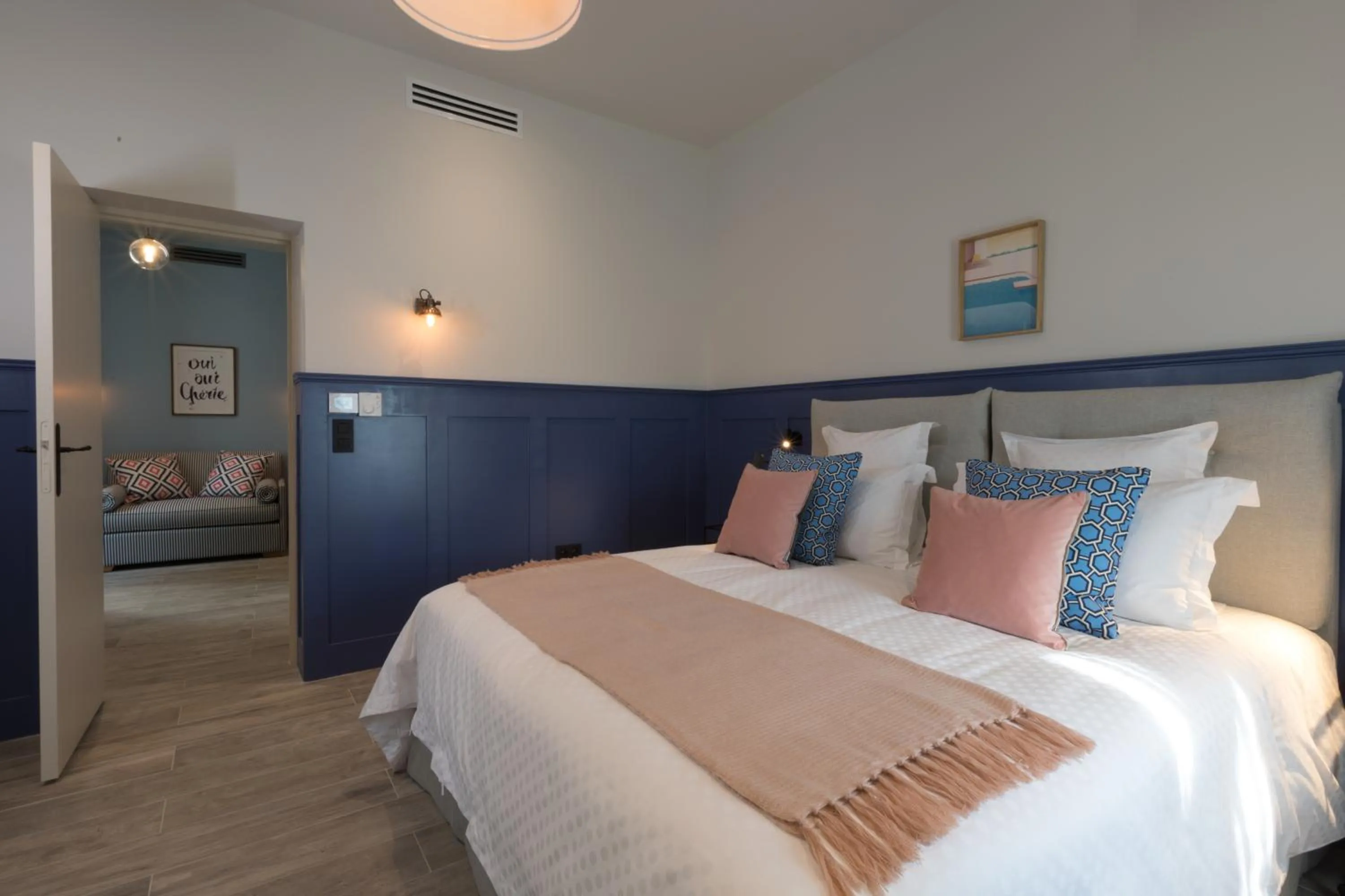 Bedroom, Bed in Mas du Brulat