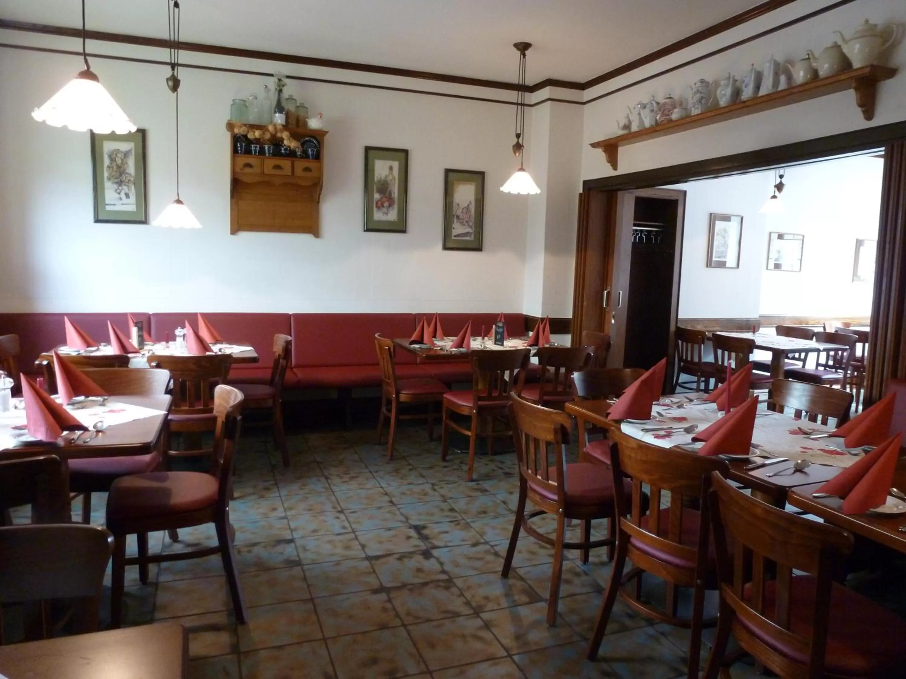 Restaurant/places to eat in Zwehrener Hof