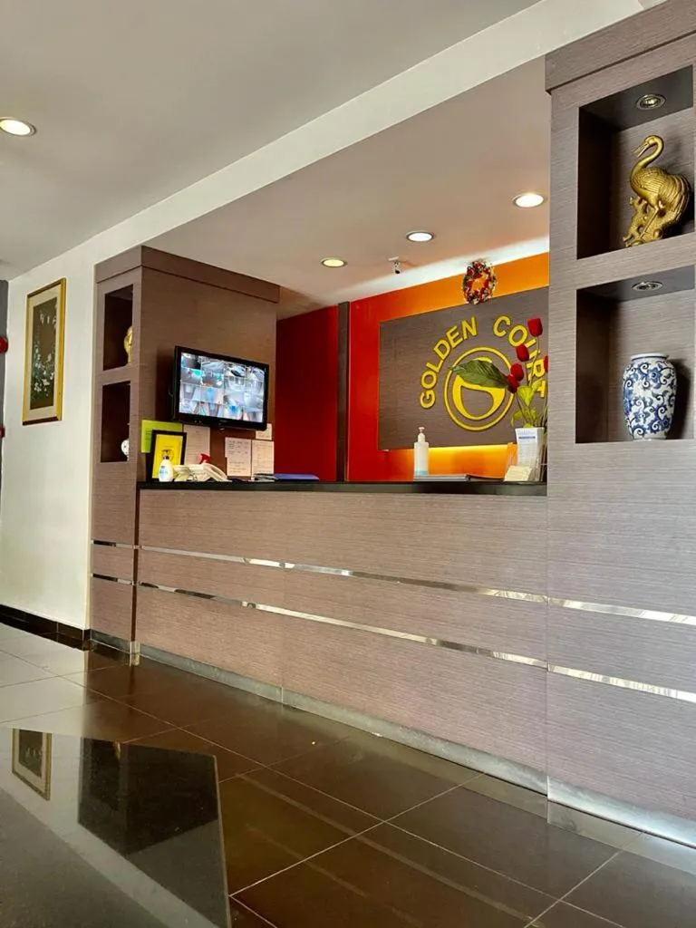 Golden Court Hotel - Sri Pelangi