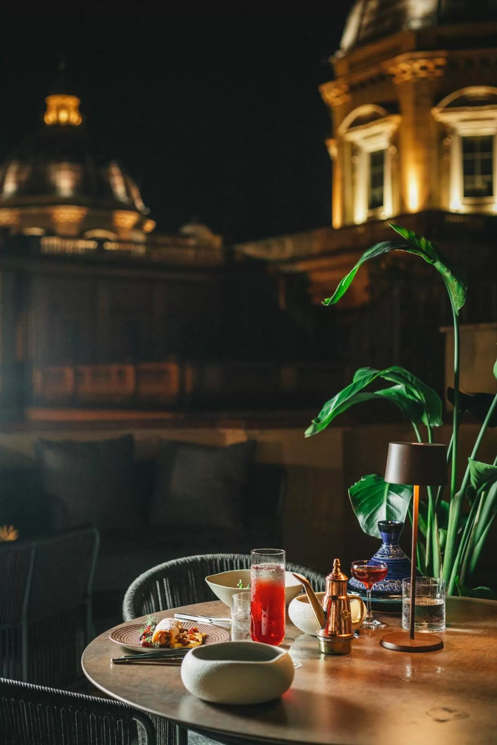 Restaurant/places to eat in The Major Hotel