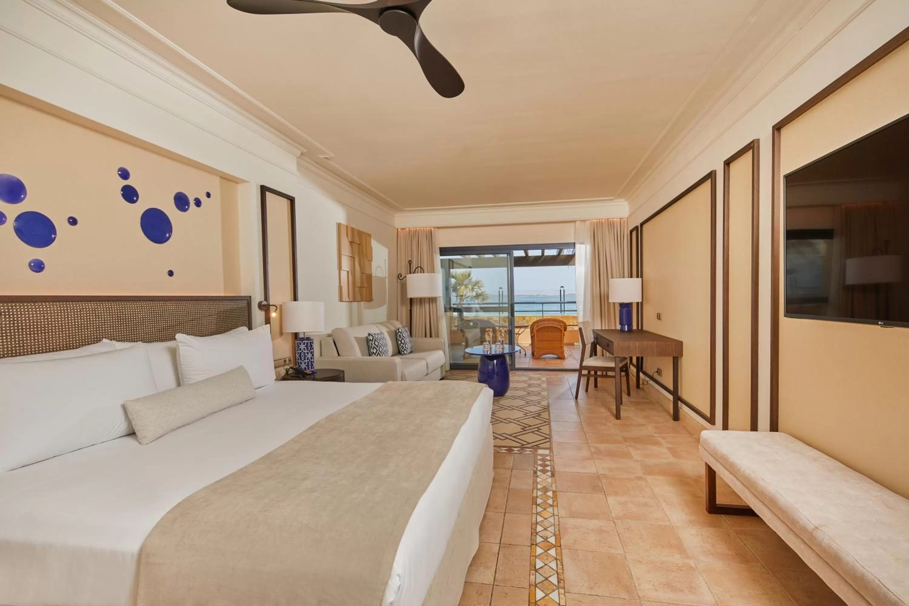  Junior Suite Grand Deluxe Frontal Ocean View in Secrets Bahía Real Resort & Spa Adults only
