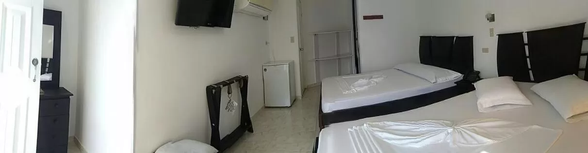 Balcony/Terrace, Bed in Hotel Jardin De Tequendama