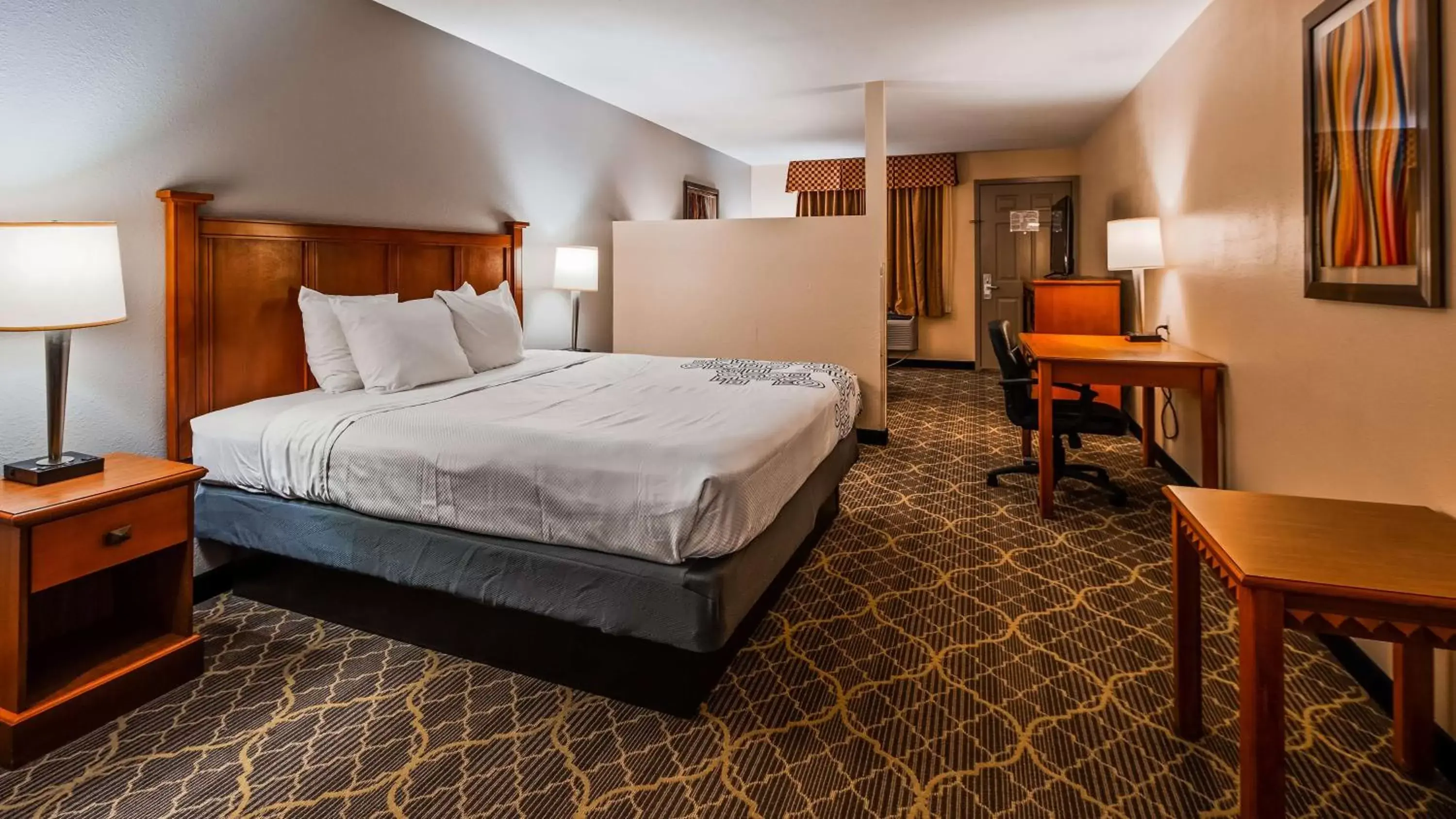 King Suite - Non-Smoking in Best Western Jacksonville Inn King Suite - Non-Smoking in Best Western Jacksonville Inn