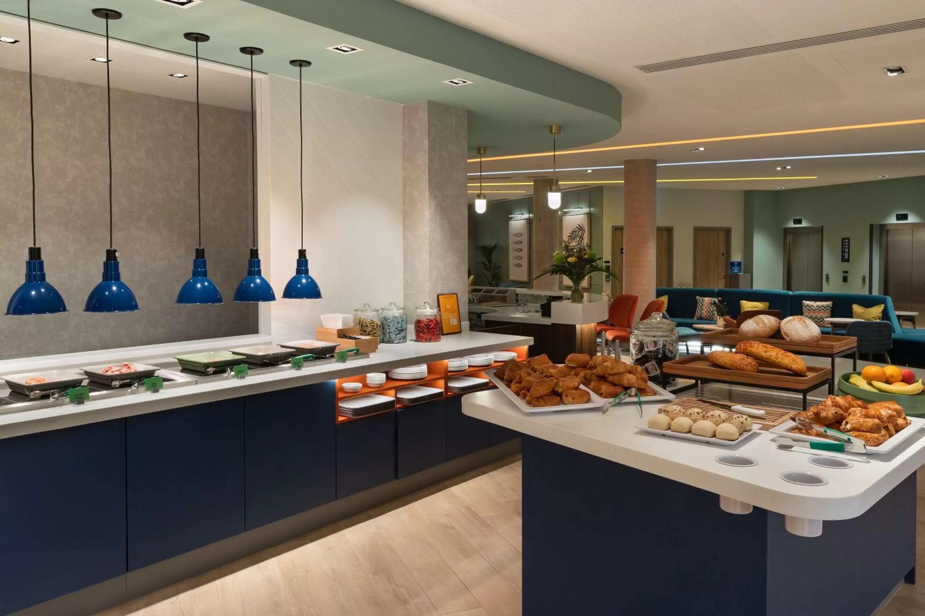 Breakfast in Hampton By Hilton Torquay