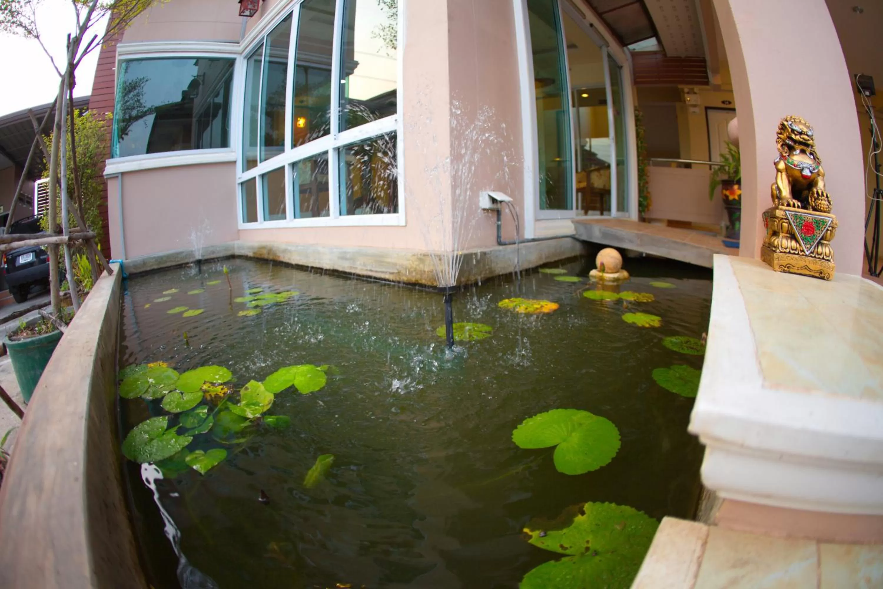 On site in Baan Sanpoom