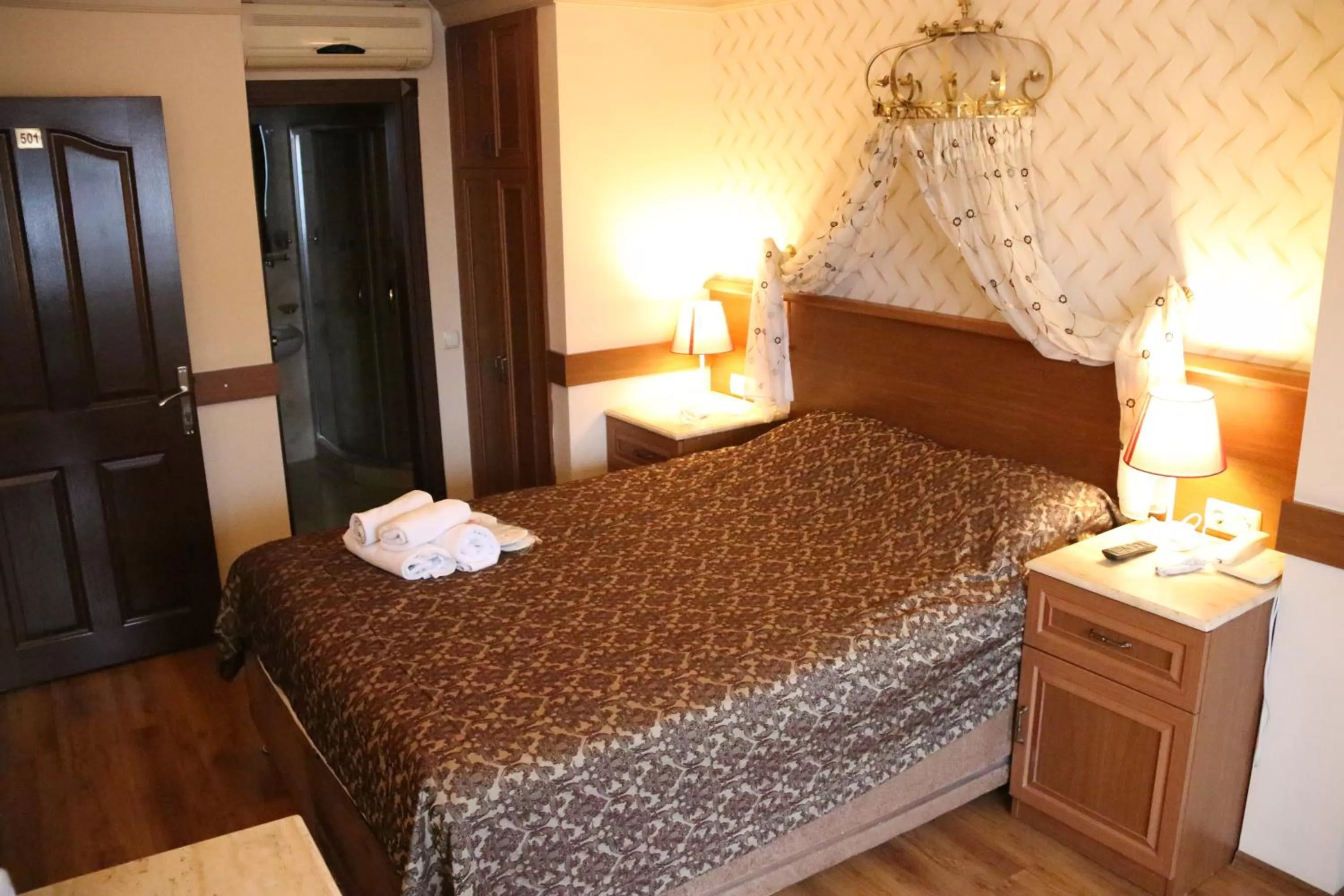 Bed in Grand Peninsula Hotel