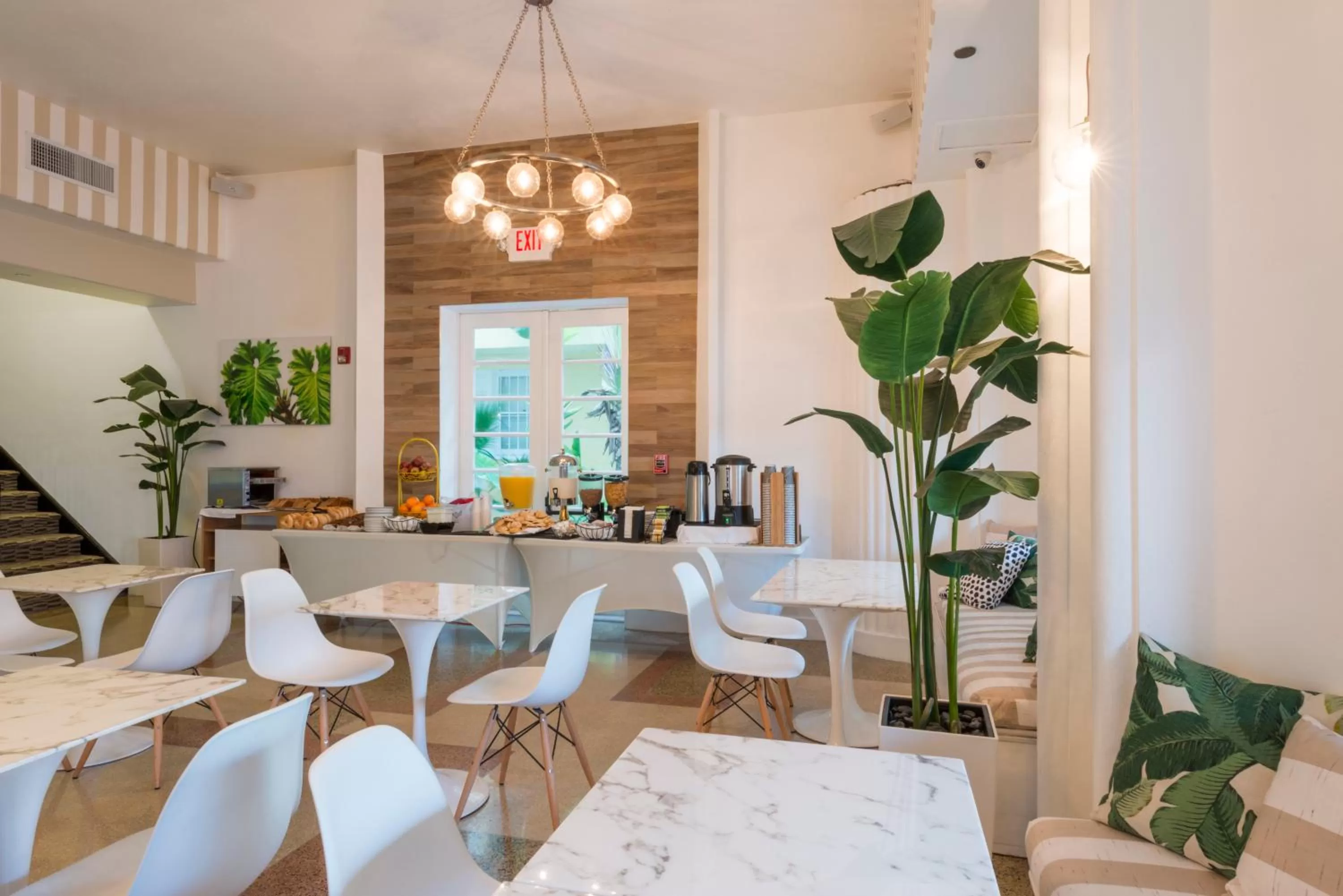 Buffet breakfast in President Hotel