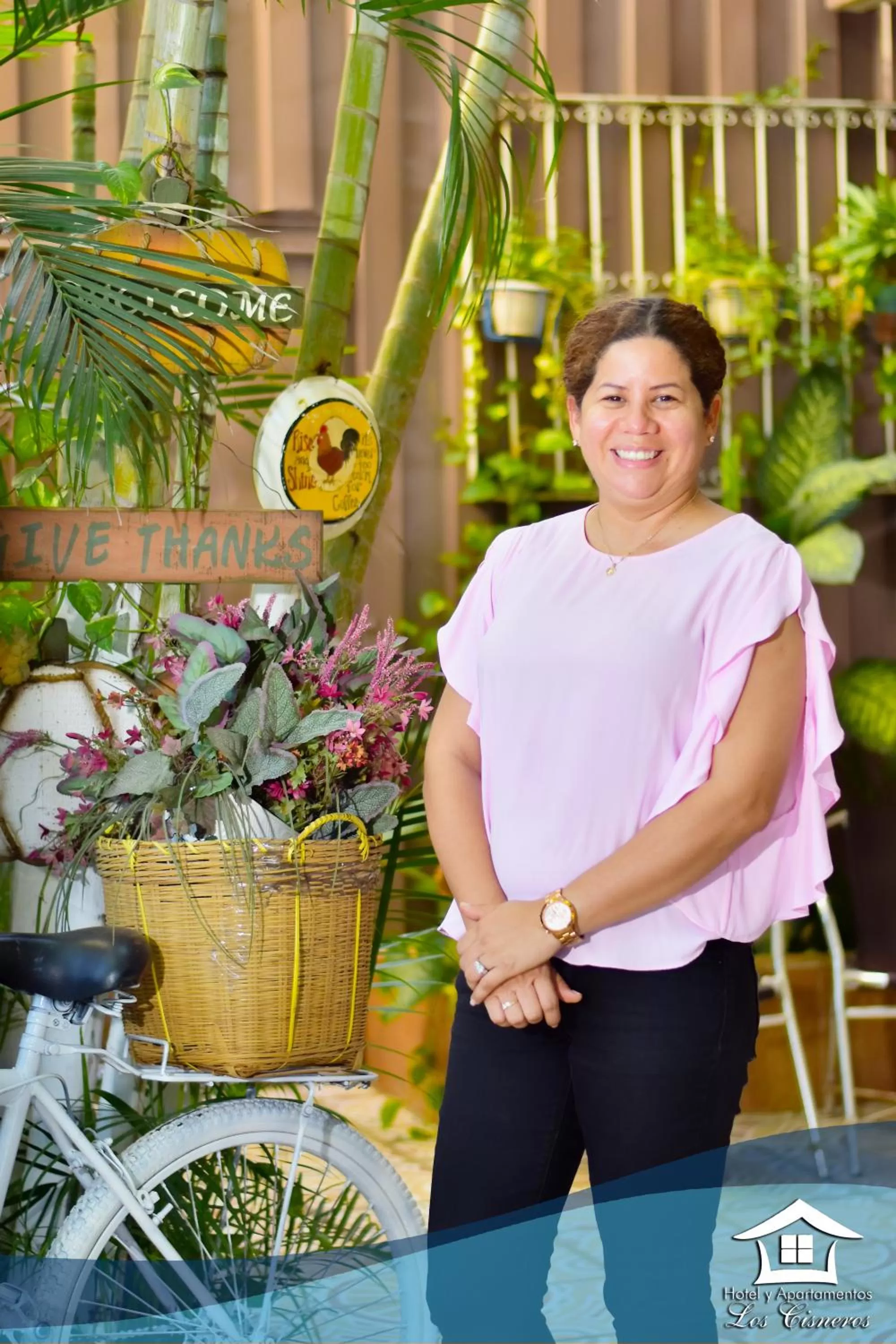 Staff in Hotel y Apartments Los Cisneros