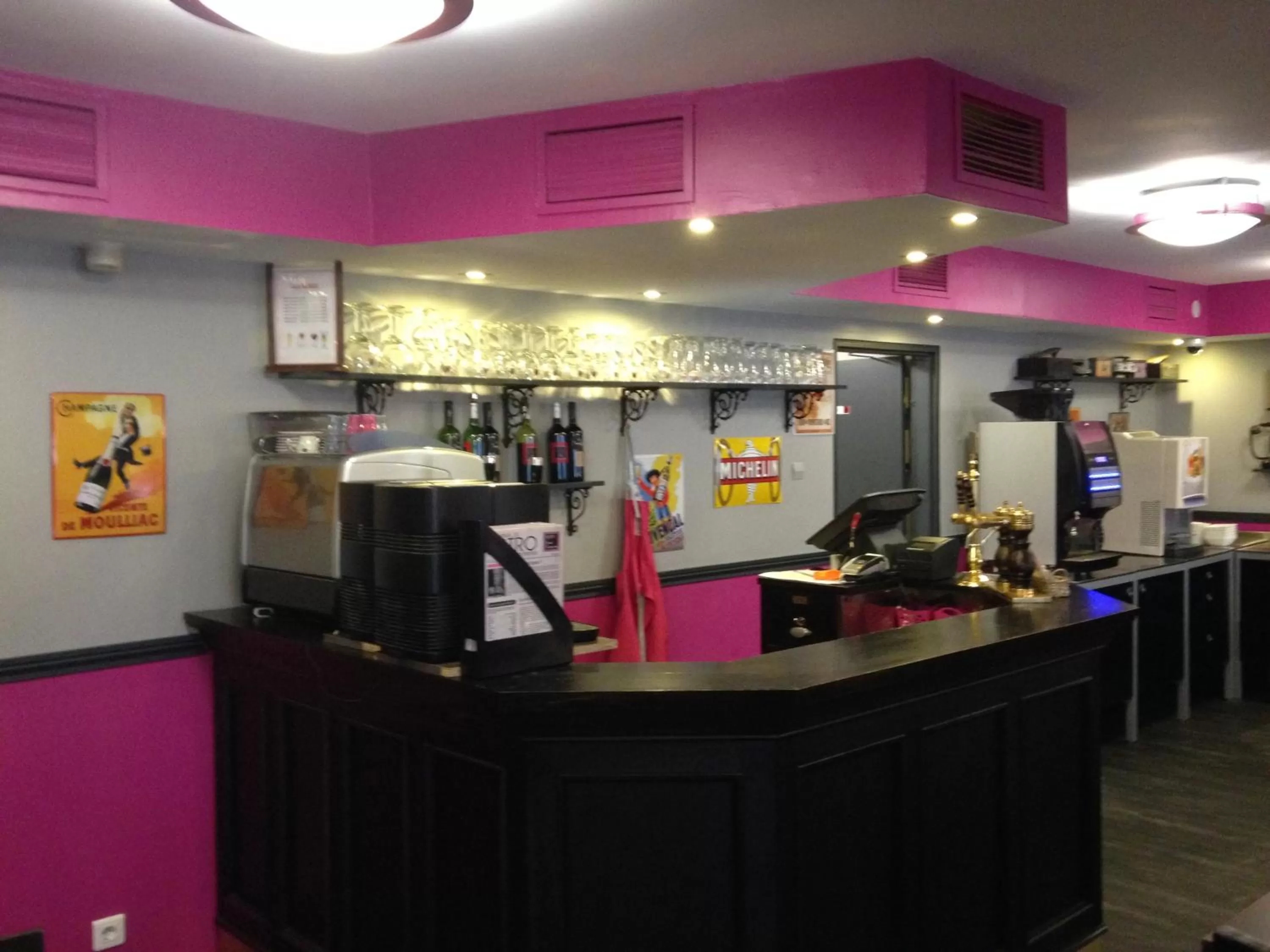 Lobby or reception in initial by balladins Amiens / Longueau