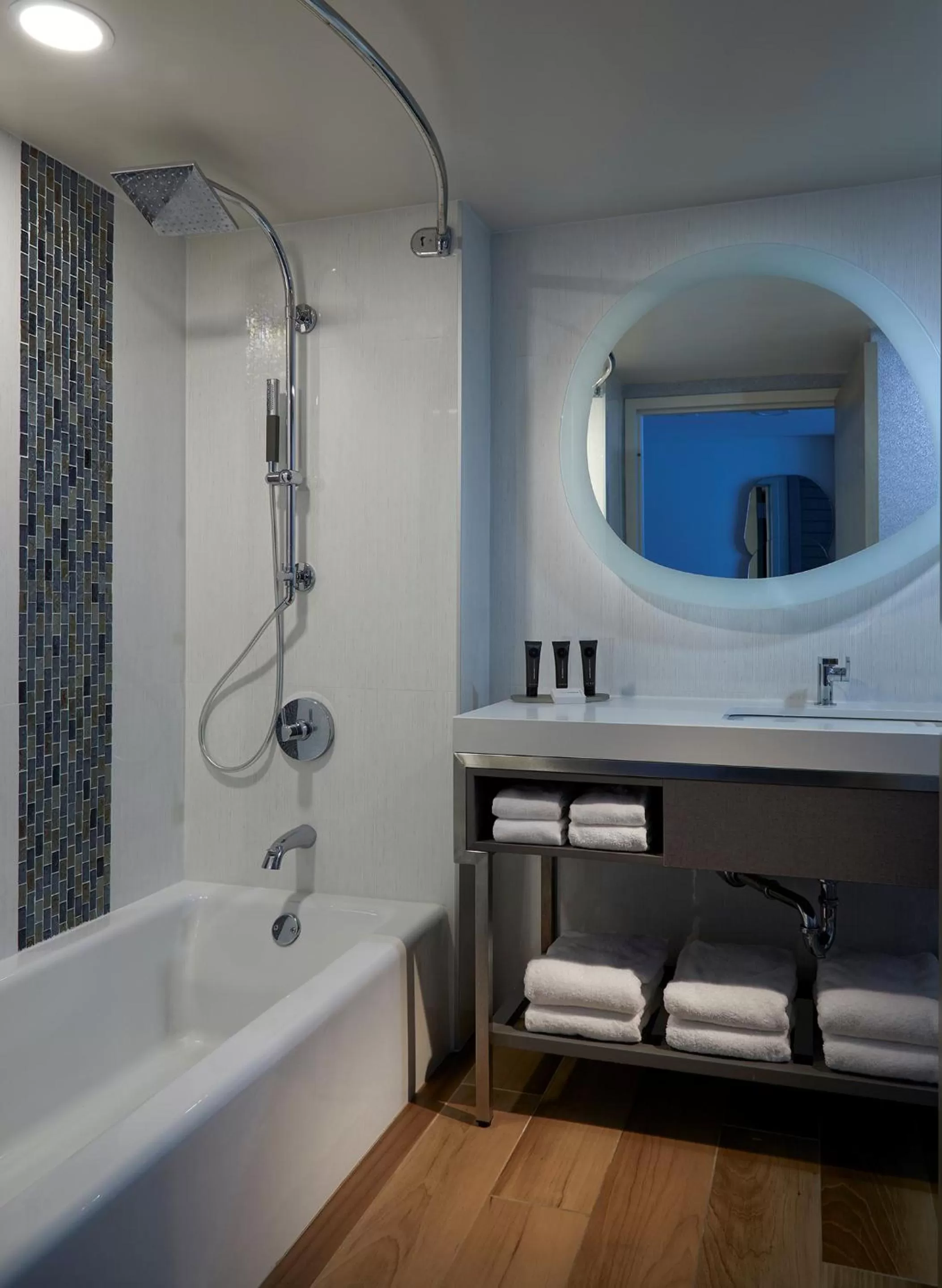 Bath in Hard Rock Hotel Daytona Beach