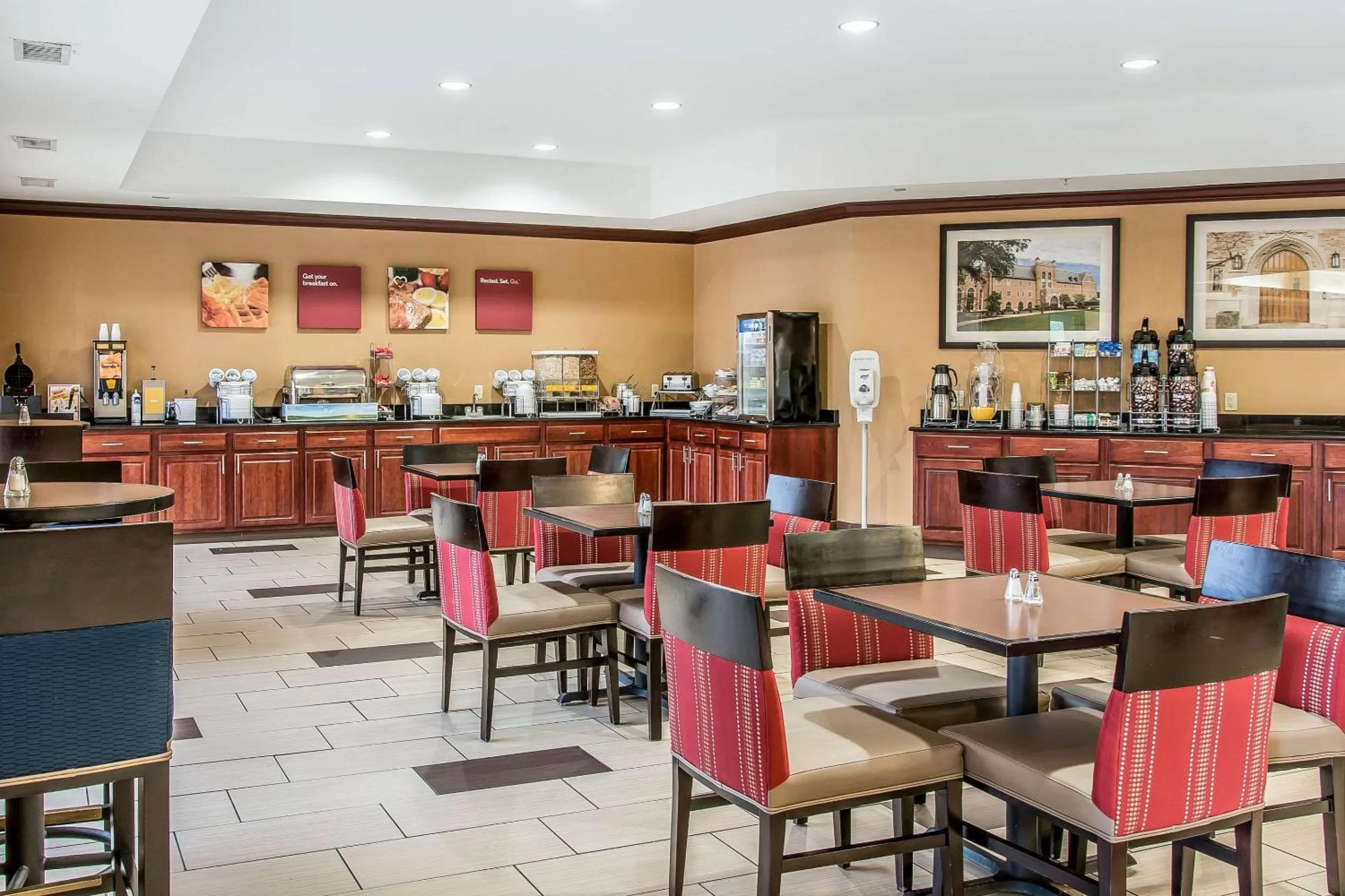 Restaurant/places to eat in Comfort Suites South Bend Near Casino