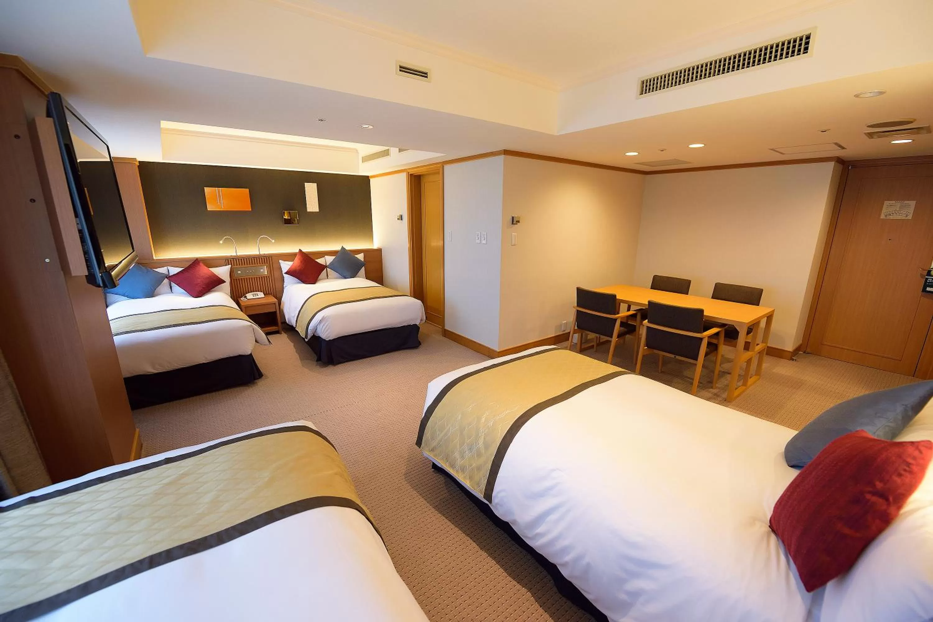 Photo of the whole room, Bed in Narita Tobu Hotel Airport