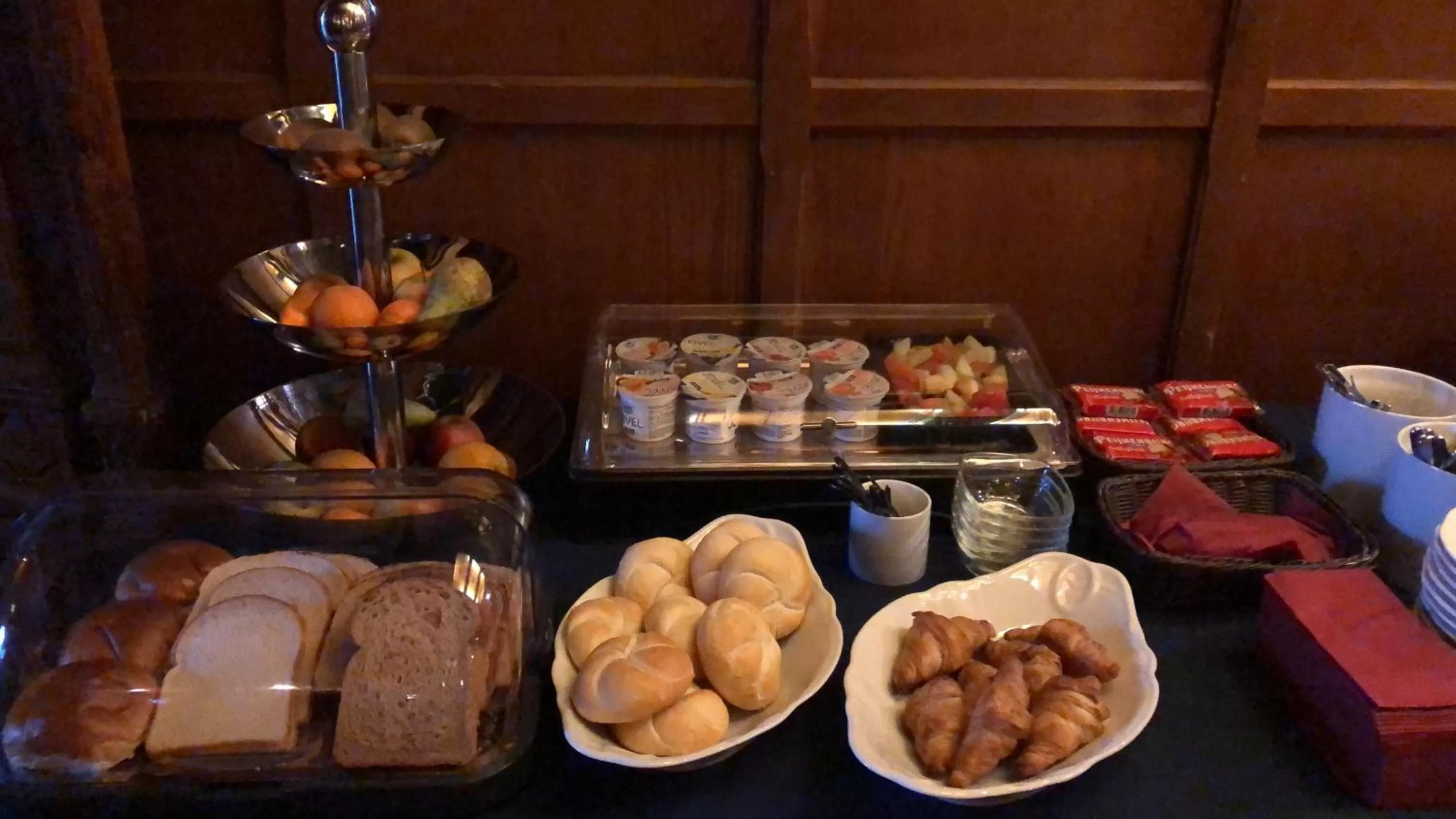 Breakfast, Food in Hotel Verhoeven