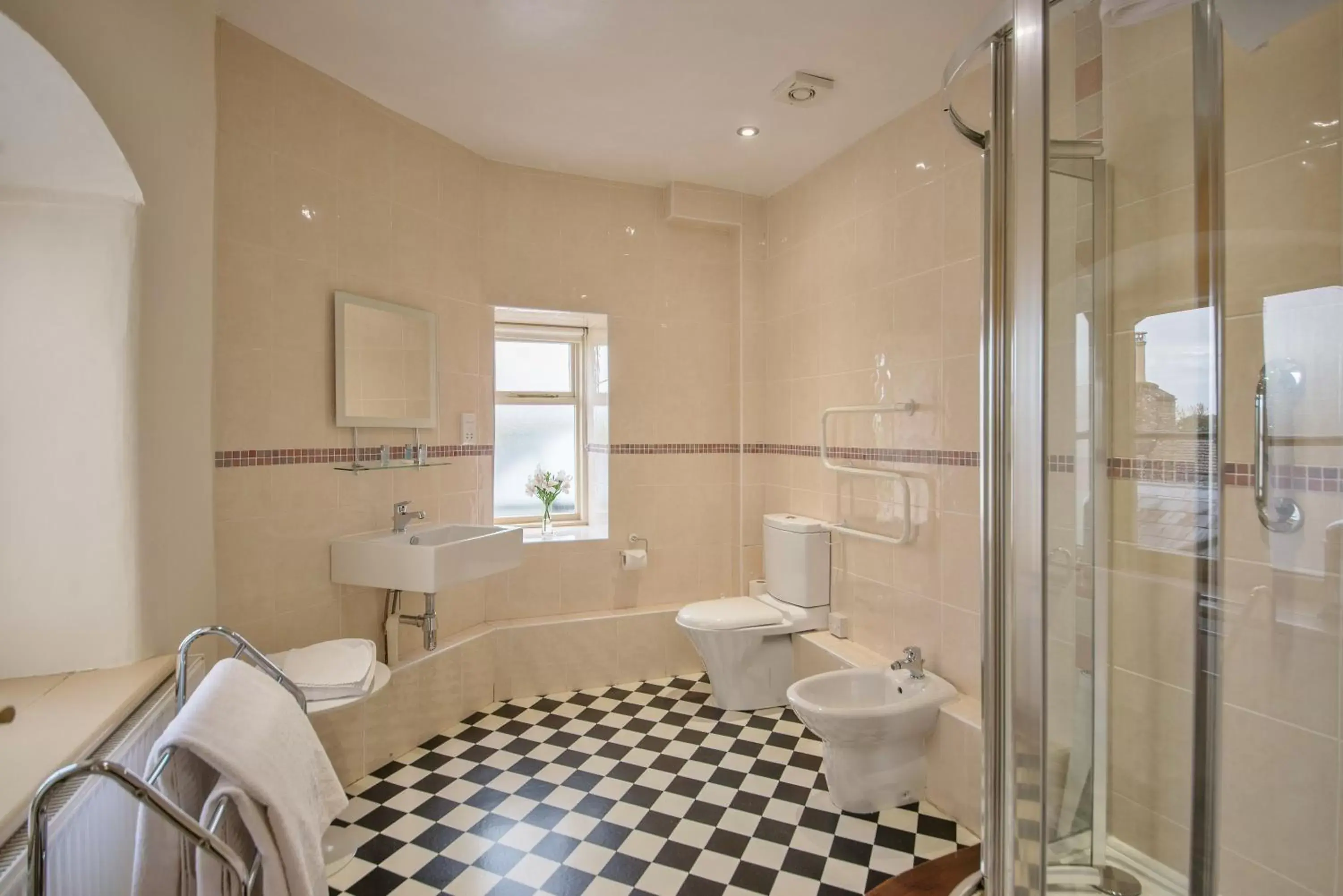 Standard Double Room in Marlborough Arms Standard Double Room in Marlborough Arms