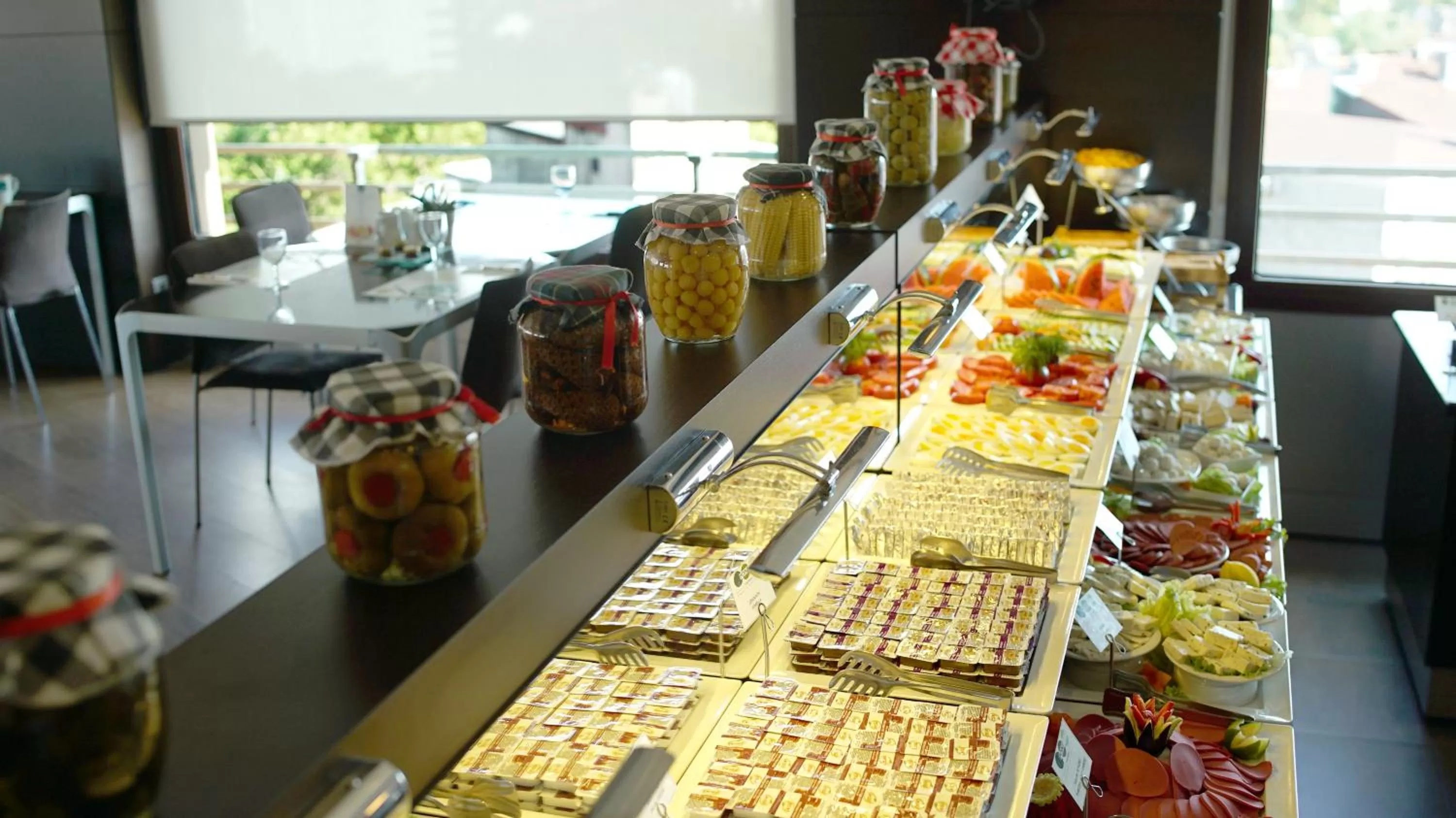 Buffet breakfast in Point Hotel Taksim