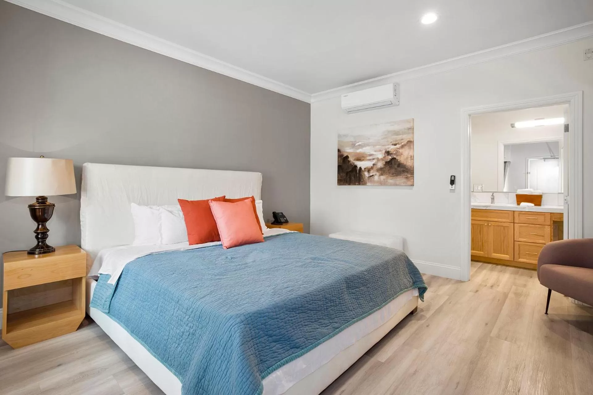 Bed in Hotel Huntington