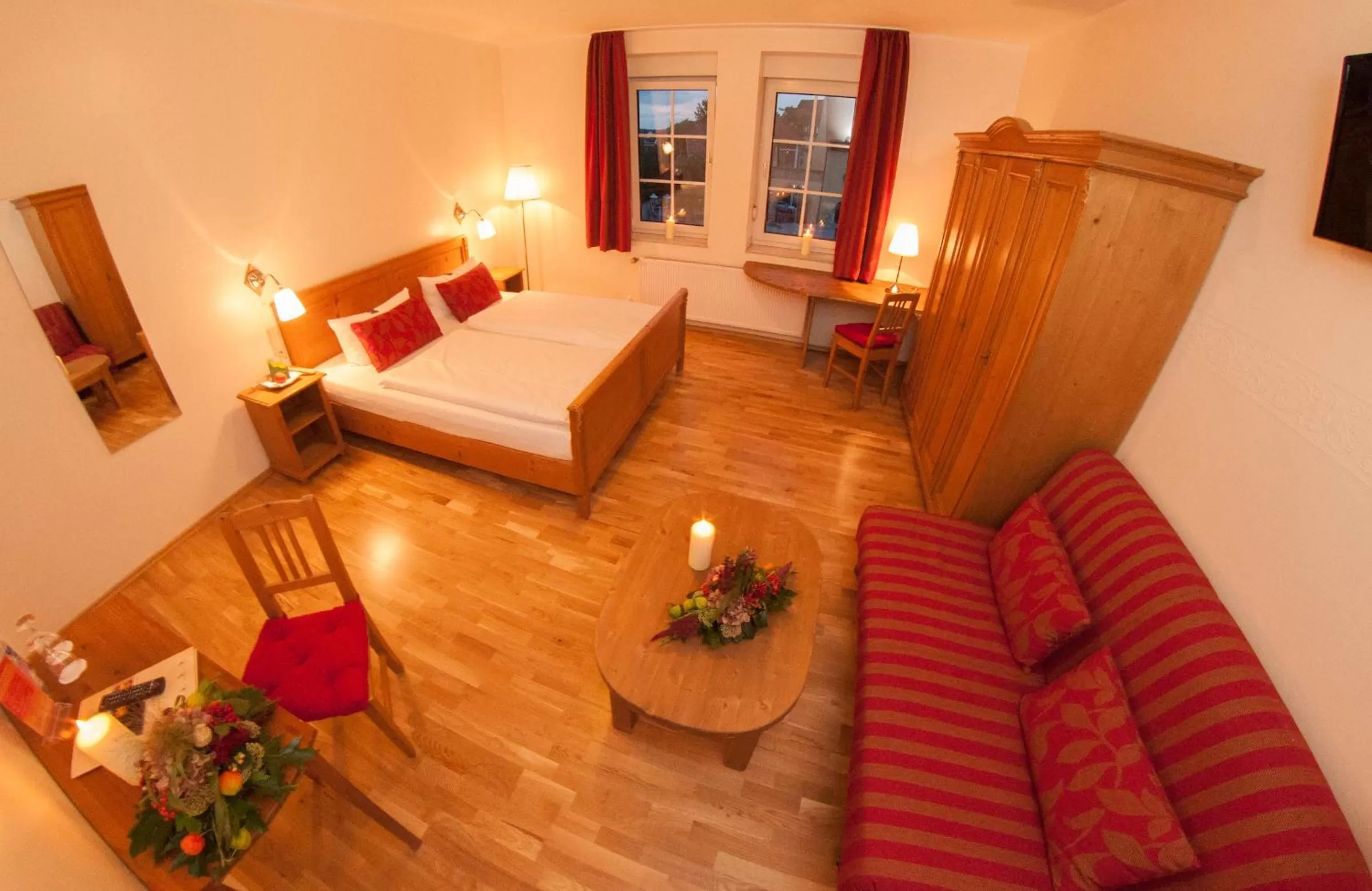 Photo of the whole room, Bed in Ringhotel Lutherhotel Eisenacher Hof