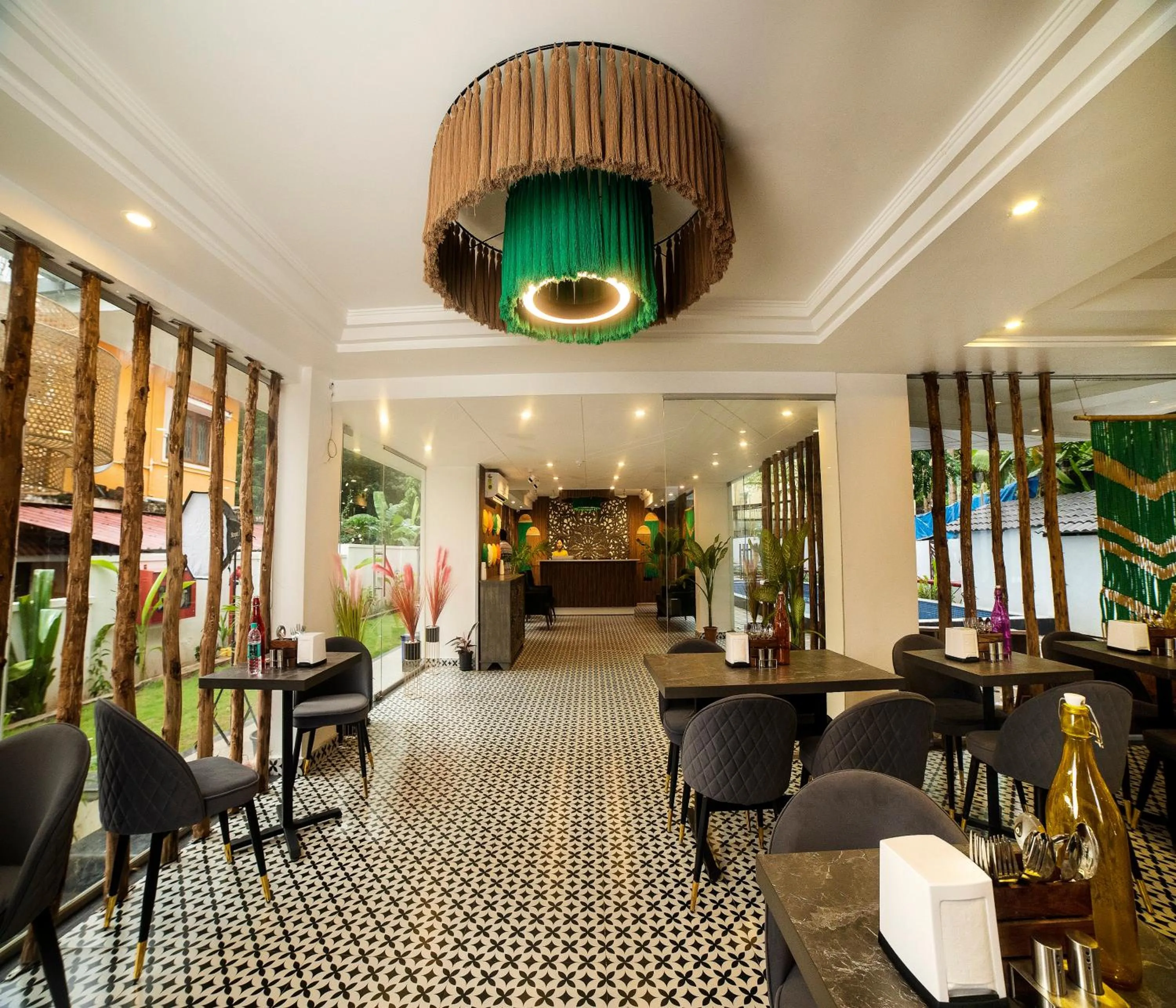 Restaurant/places to eat in HUE GUH The Porto Candolim