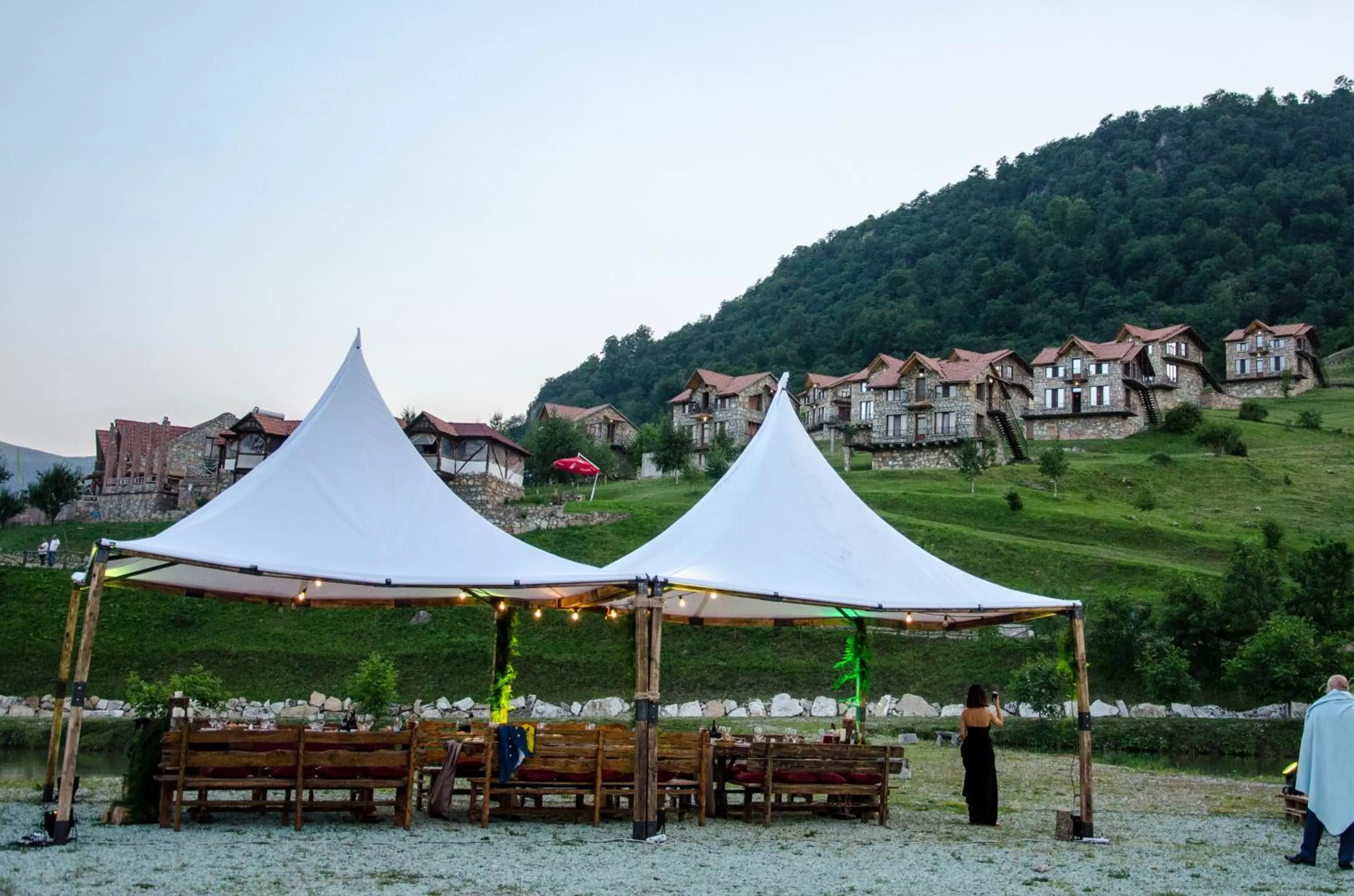 Evening entertainment in Apaga Resort