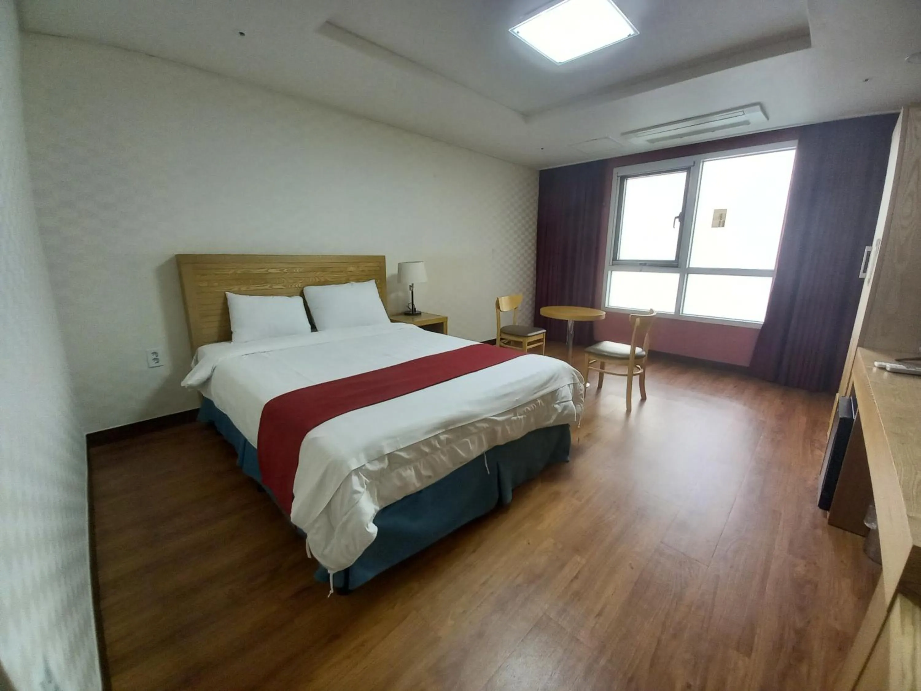 Bed in Breeze Bay Hotel