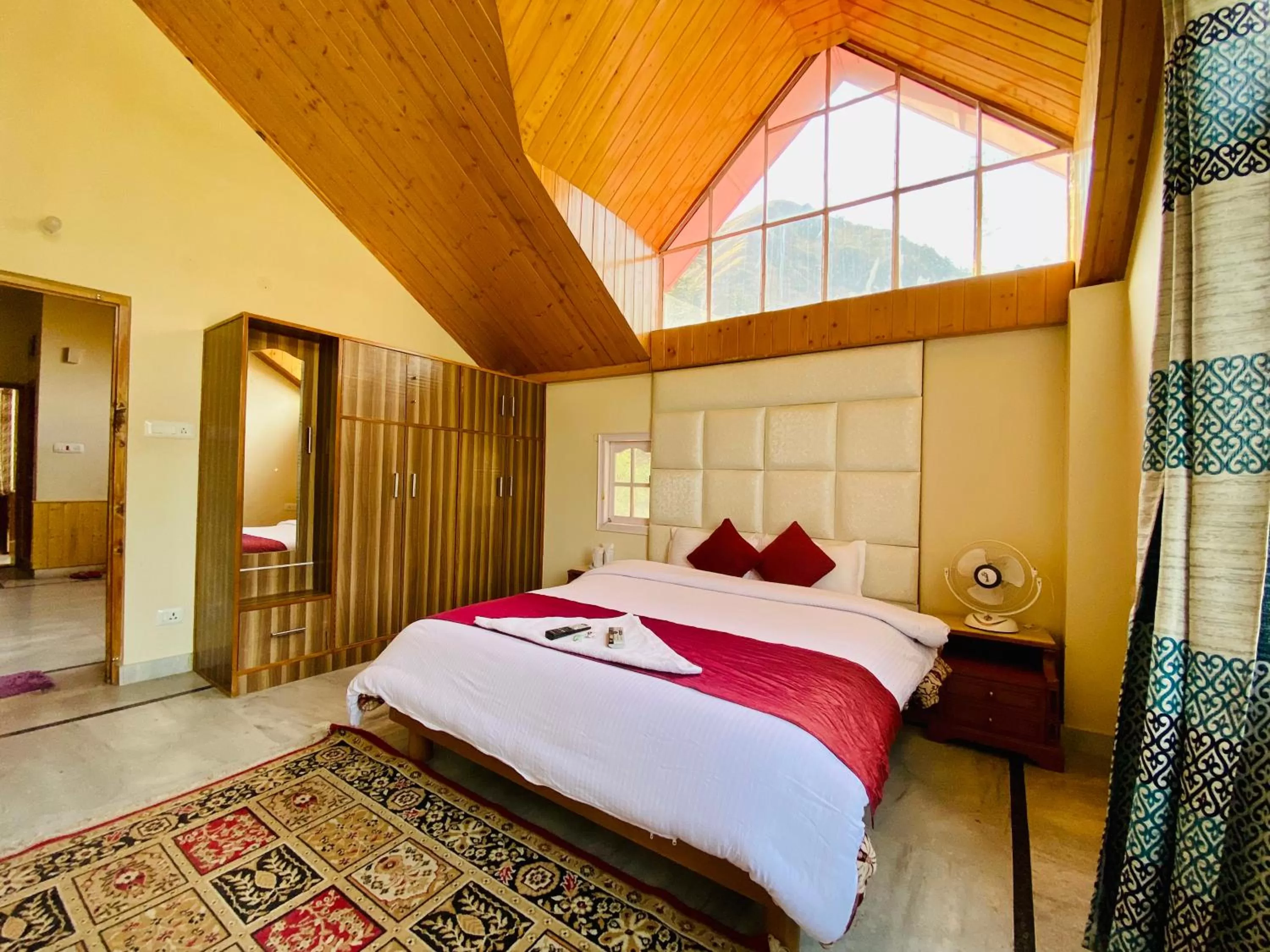 Bedroom, Bed in Sai Cottage Shimla