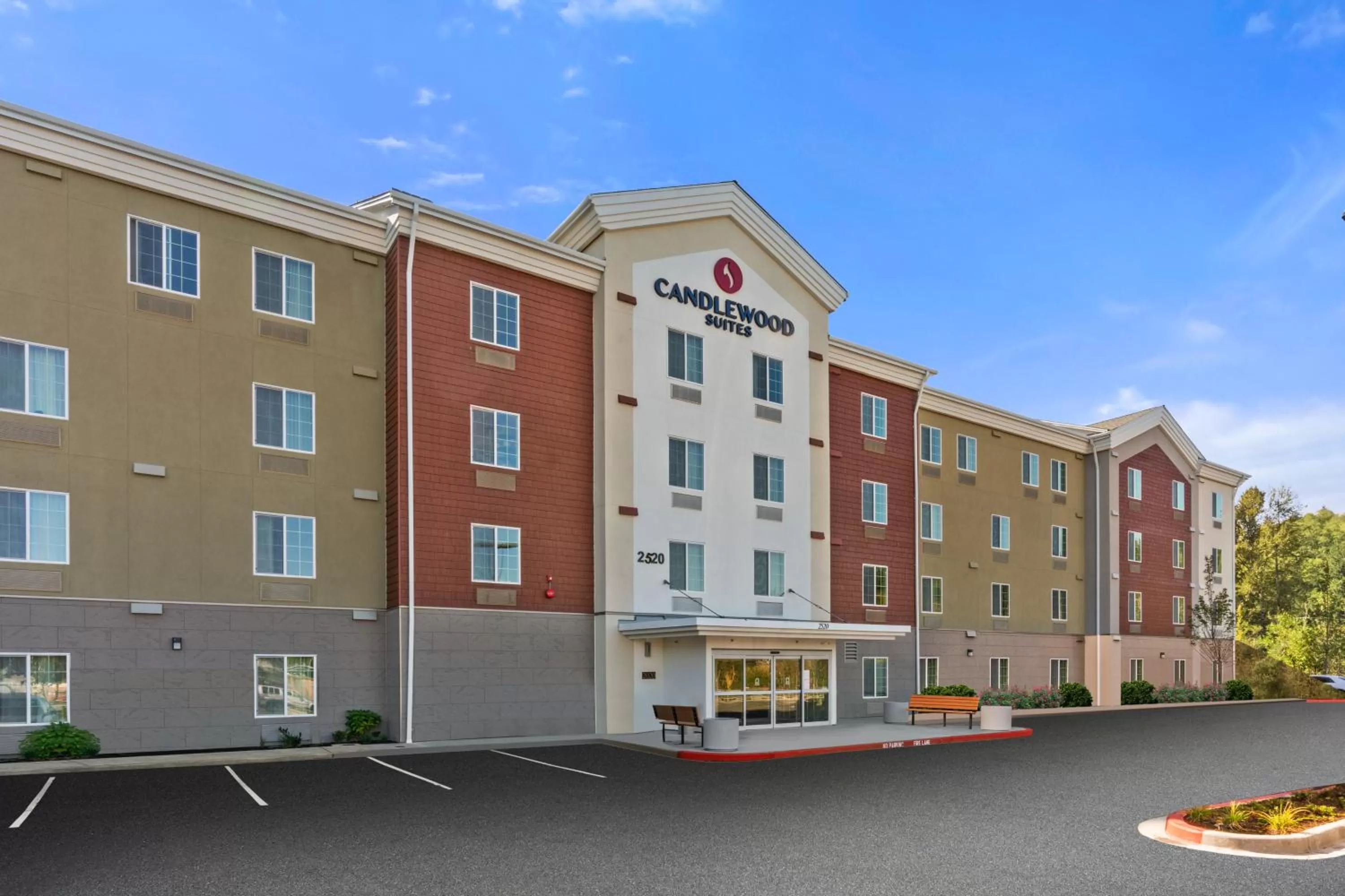 Property building in Candlewood Suites Sumner Puyallup Area by IHG