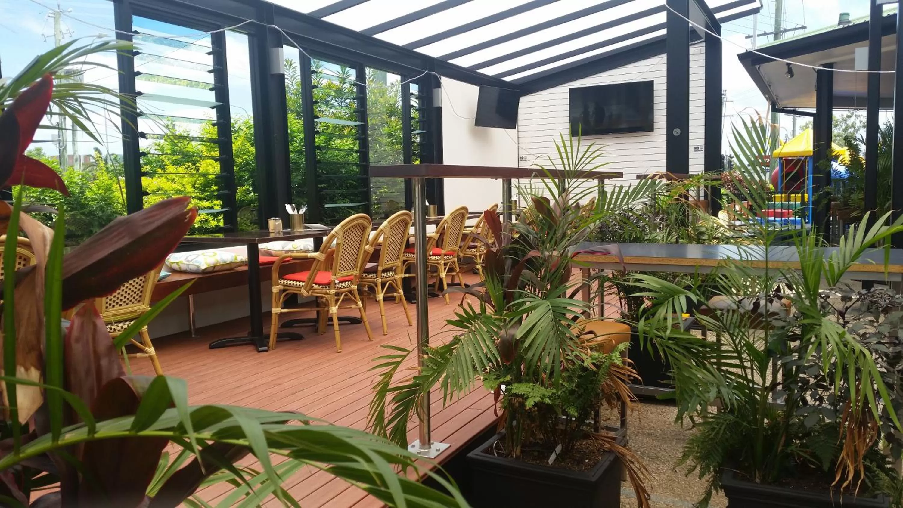 Restaurant/places to eat in Meadowbrook Hotel Brisbane