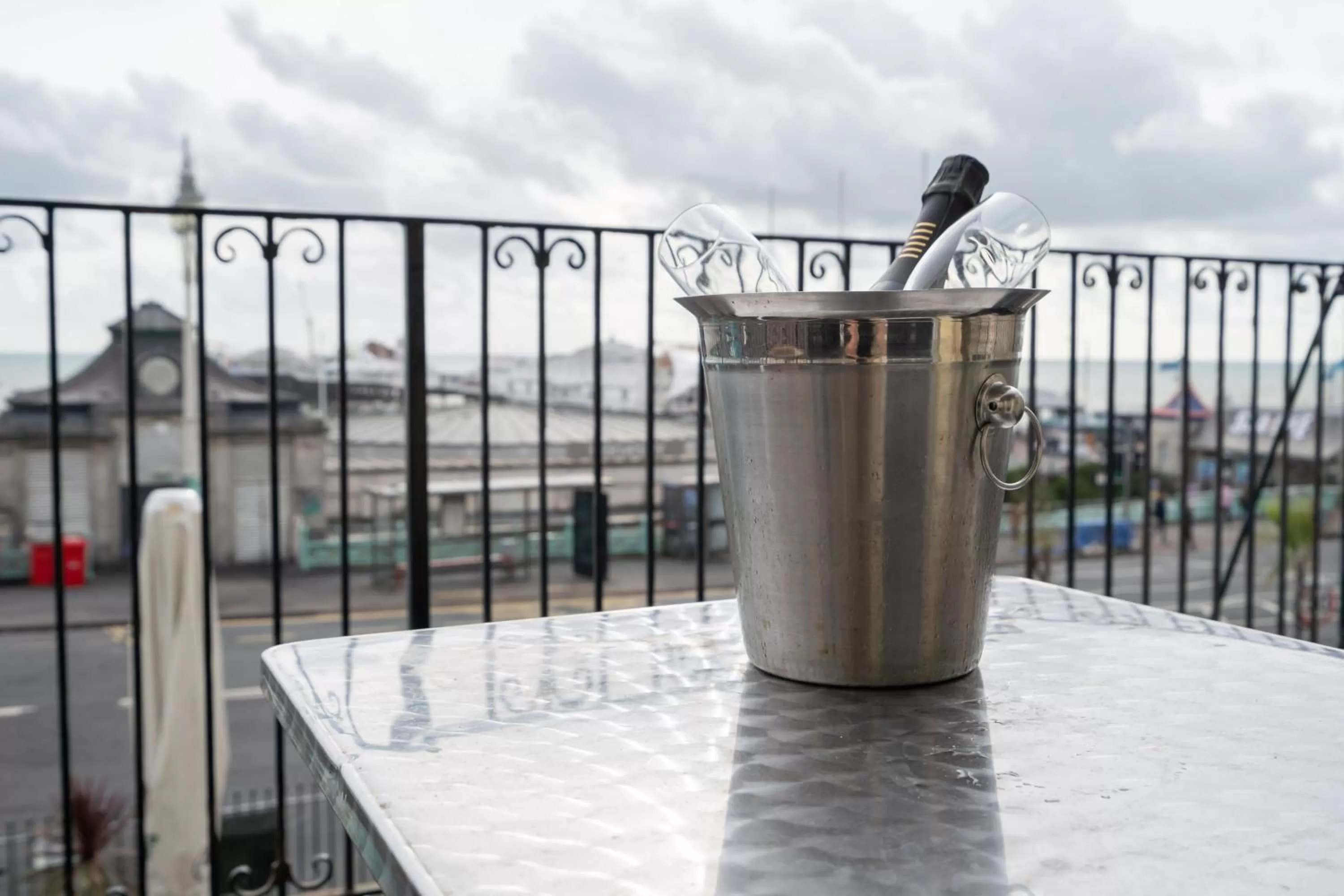 Drinks in Amsterdam Hotel Brighton Seafront